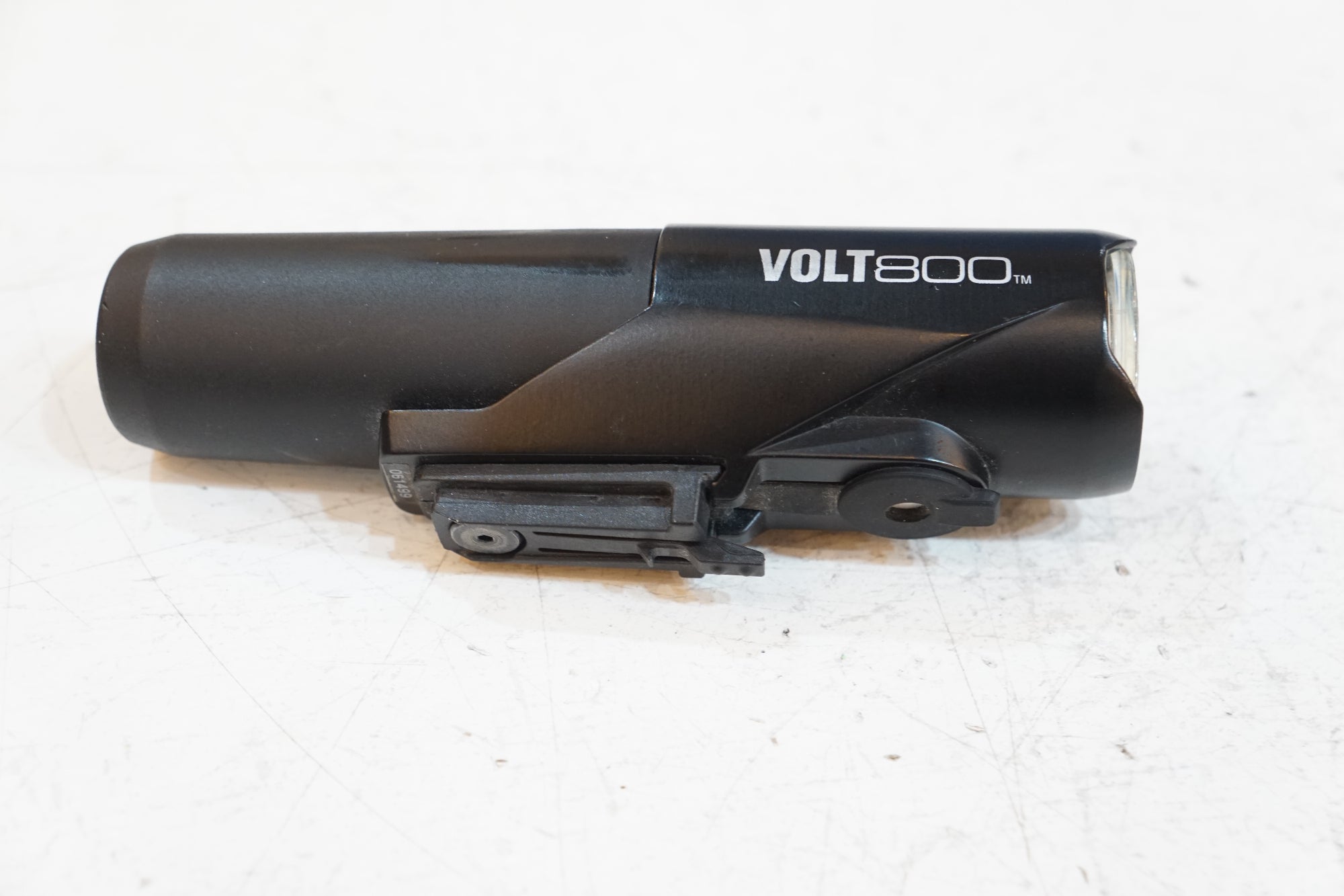 CATEYE 「キャットアイ」 VOLT800 フロントライト / バイチャリ浦和ベース