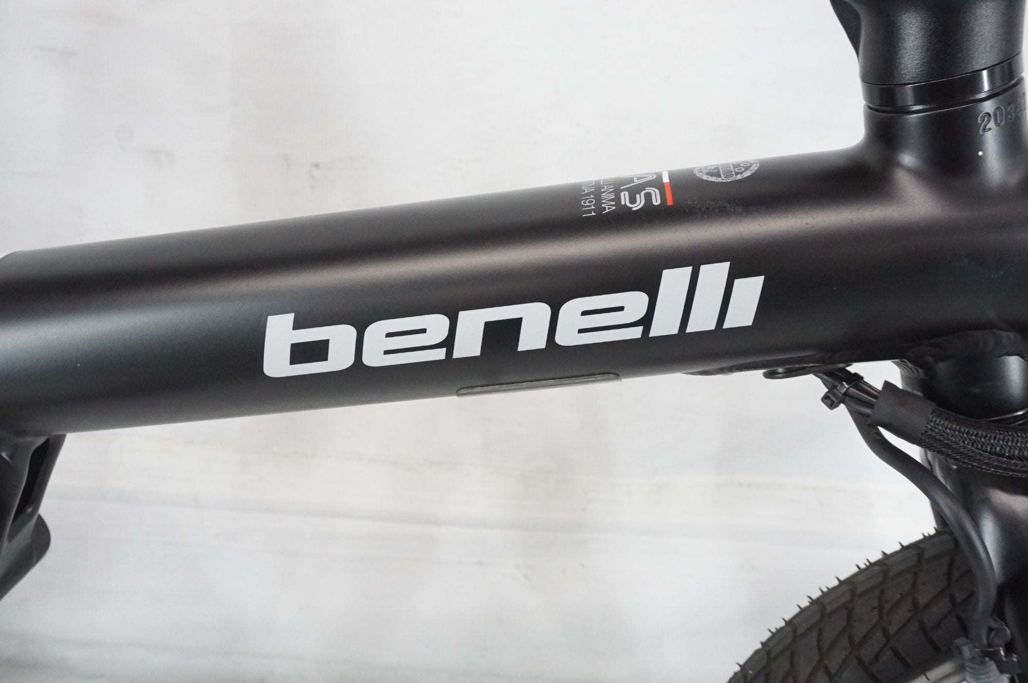 BENELLI 「ベネリ」 MINI FOLD 16 2023年モデル 電動アシスト自転車