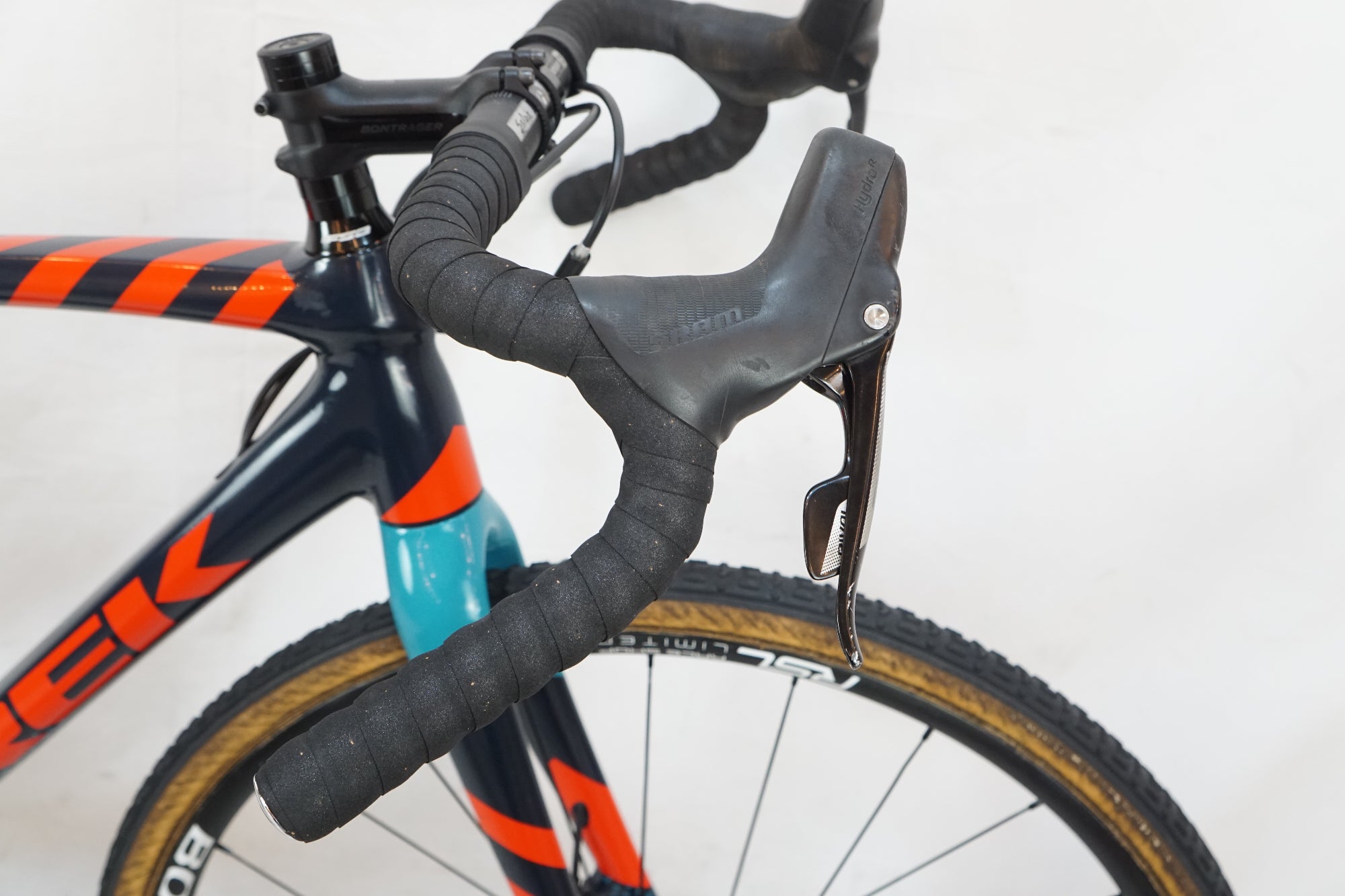 ☆TREK☆ロードバイク☆ TREK(トレック)2020年モデル ロードバイク「EMONDA ALR4 DISC