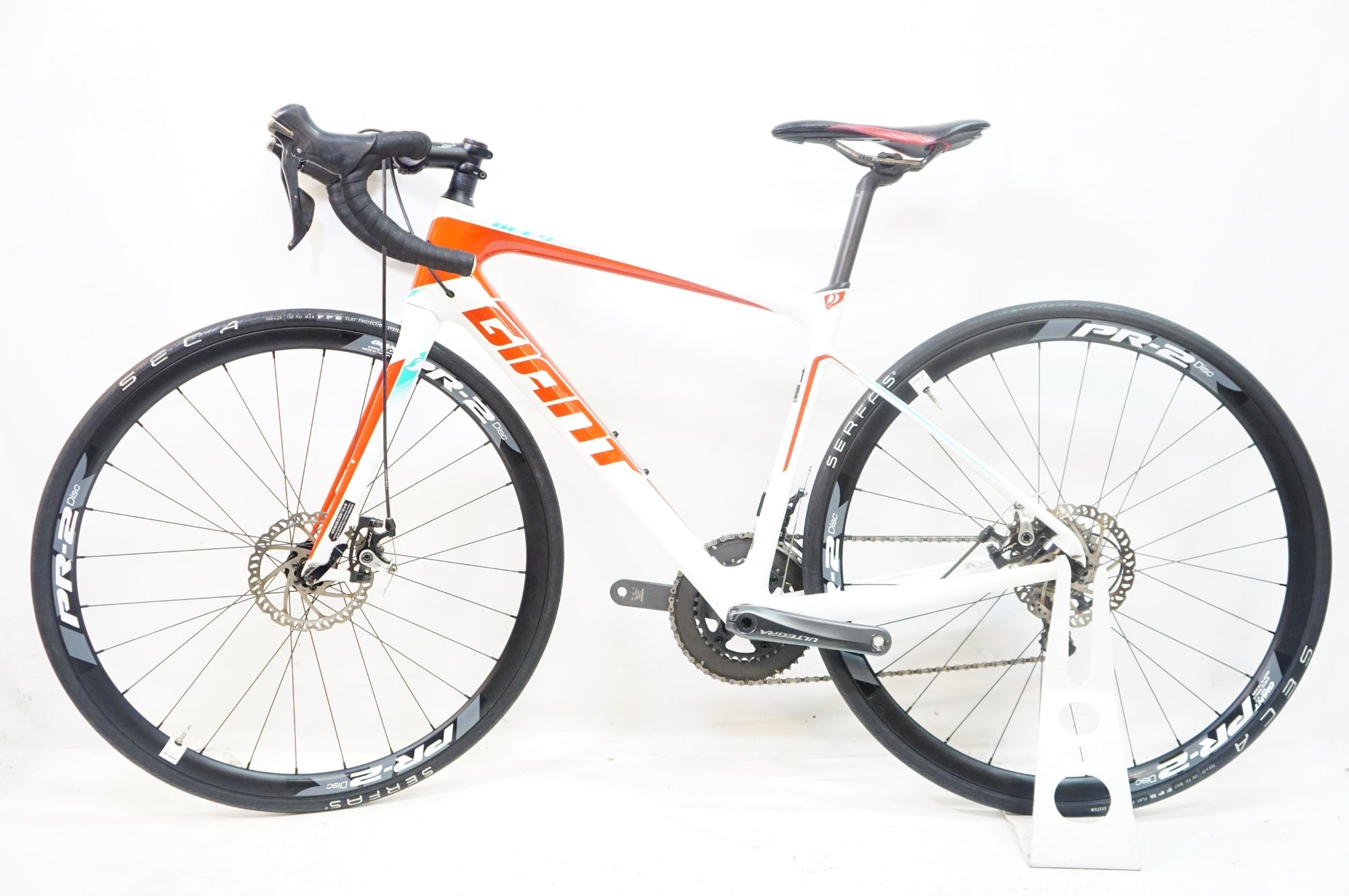 GIANT Defy ロードバイク 引き取りのみ 東京・ジャイアント GIANT Defy ロードバイク 引き取りのみ 東京・ジャイアント