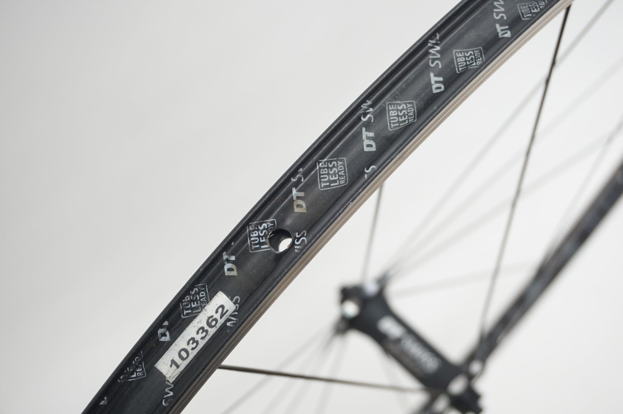 DT SWISS 「ディーティースイス」 RR21 DICUT シマノ11速 ホイールセット / 福岡店