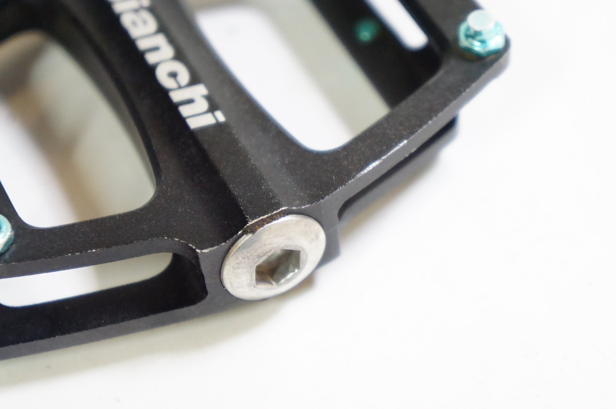 BIANCHI 「ビアンキ」 CNC ペダル / 熊谷本店