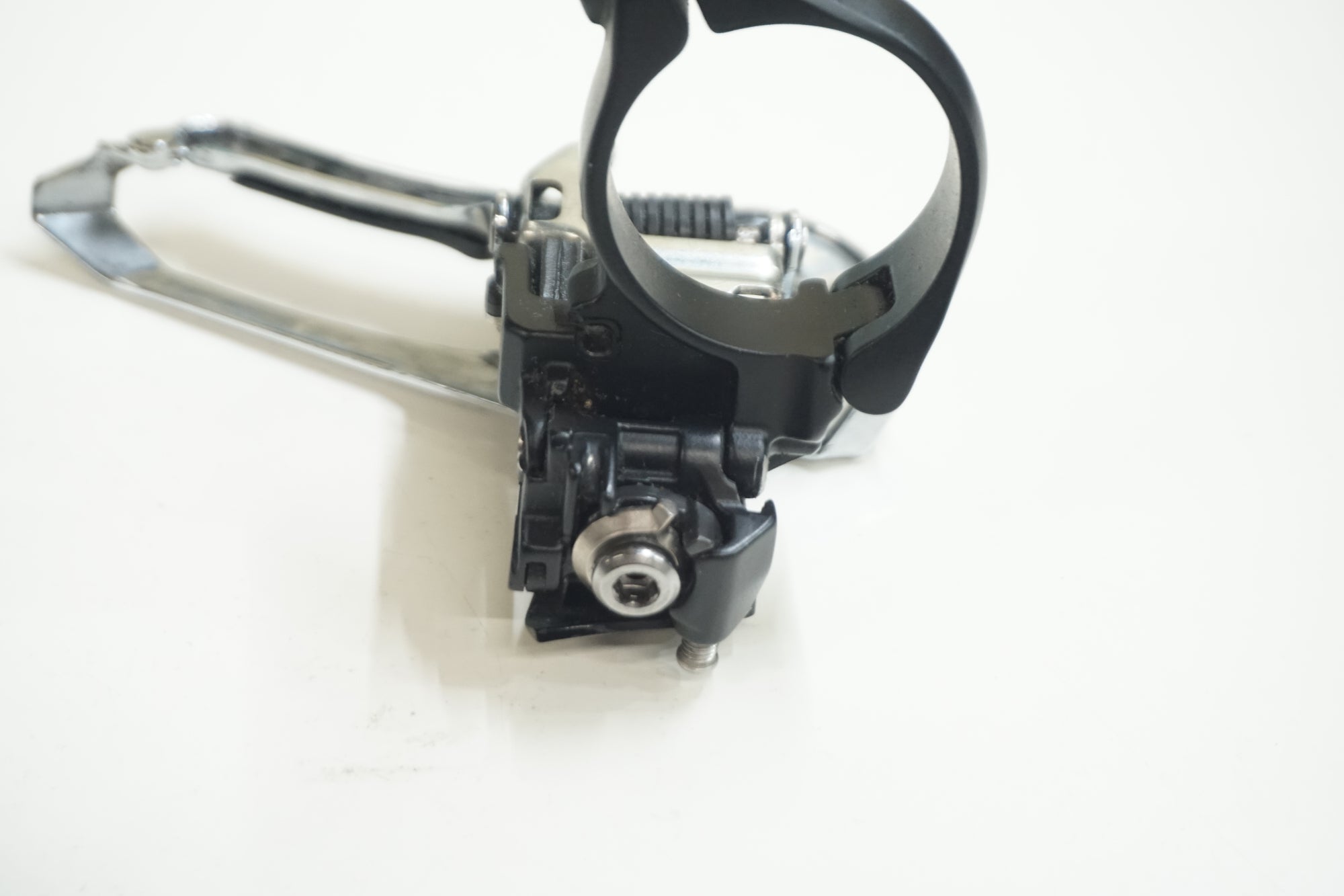 SHIMANO 「シマノ」 105 FD-R7000 フロントディレイラー / 大宮店