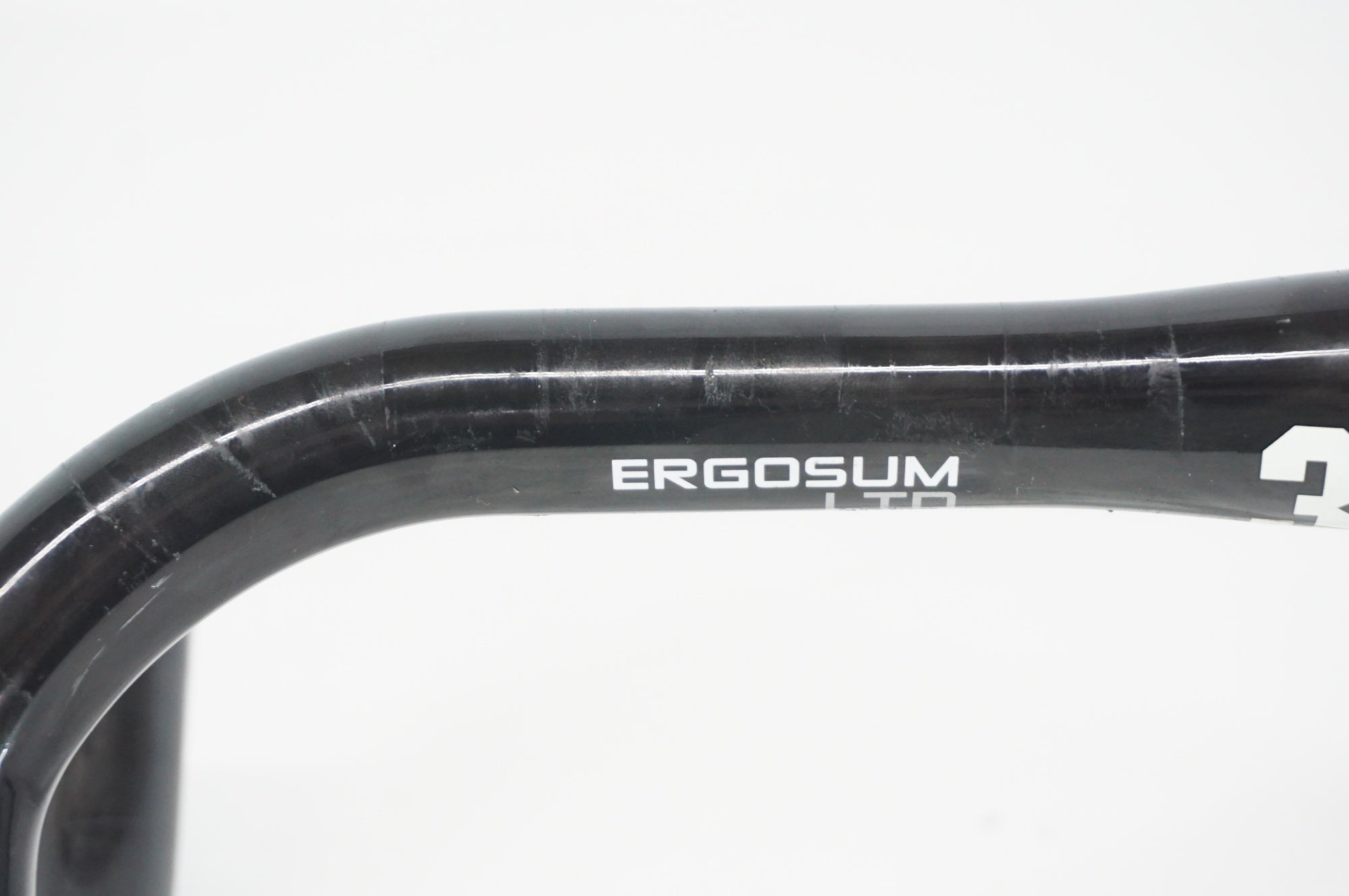 3T 「スリーティー」 ERGOSUM LTD Φ31.8 400mm ハンドル / 阪急塚口店