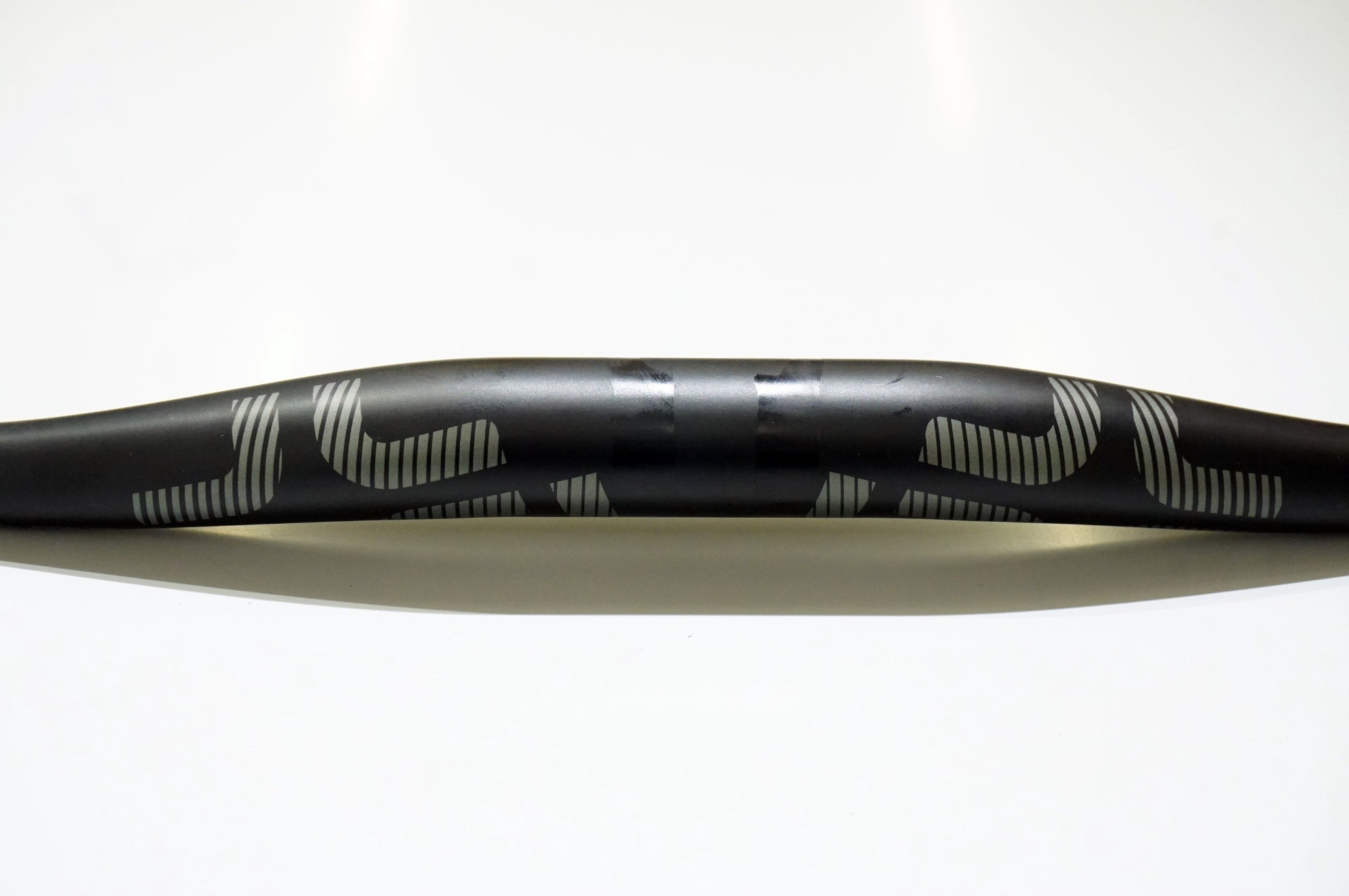 E THIRTEEN 「イーサーティーン」 RACE CARBON φ35 800mm ライザーバー / 浜松店