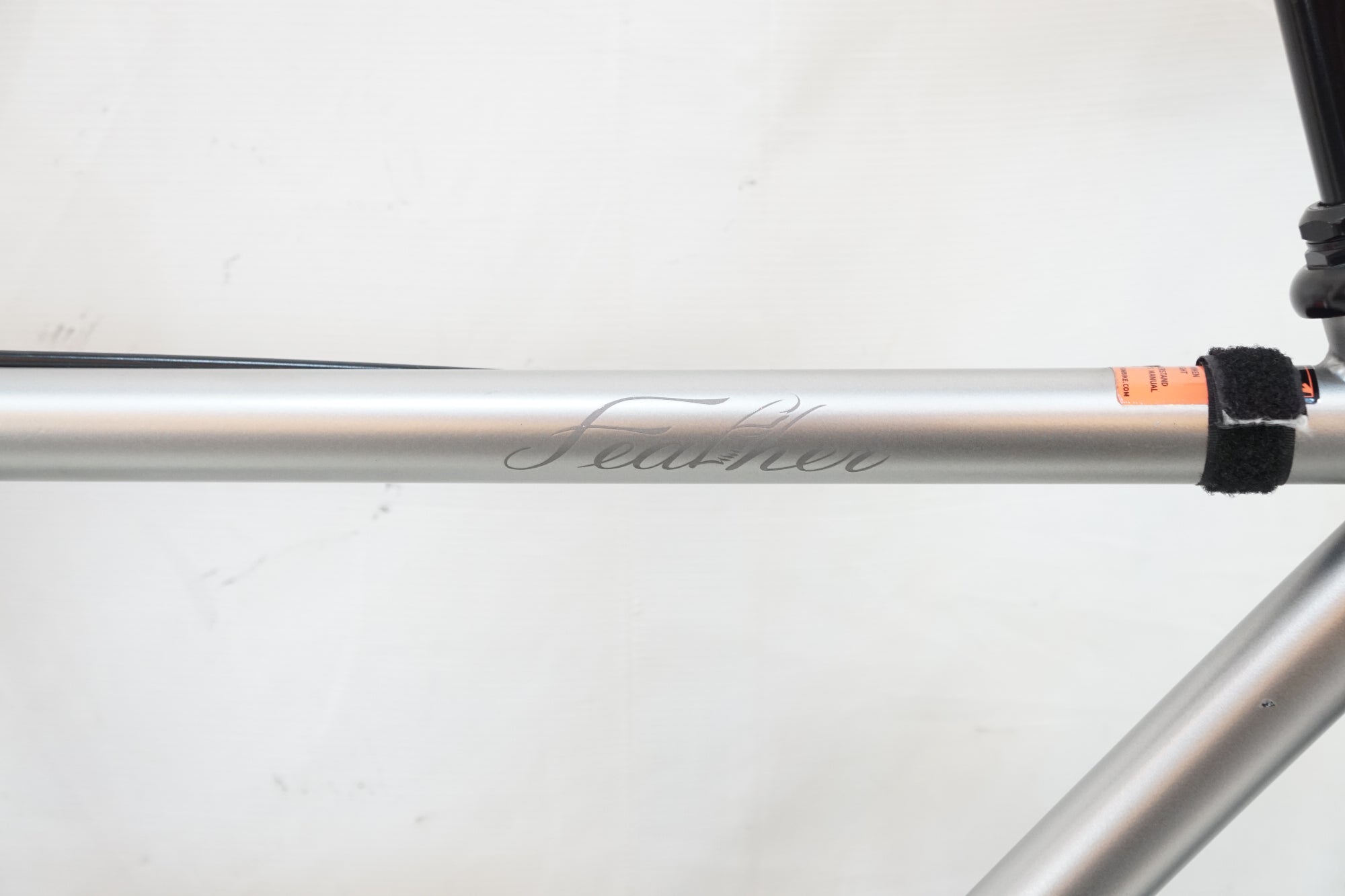 FUJI 「フジ」 FEATHER 2023年モデル ピストバイク / バイチャリ浦和ベース