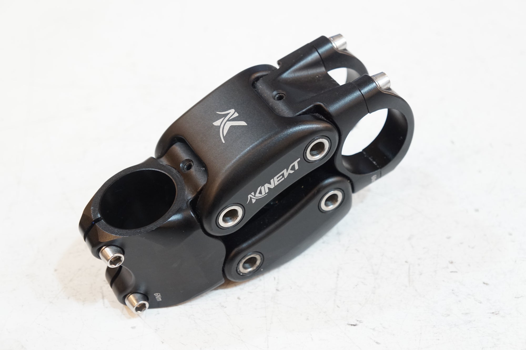 KINECT 「キネクト」 φ31.8 90mm 可変 ステム / バイチャリ浦和ベース