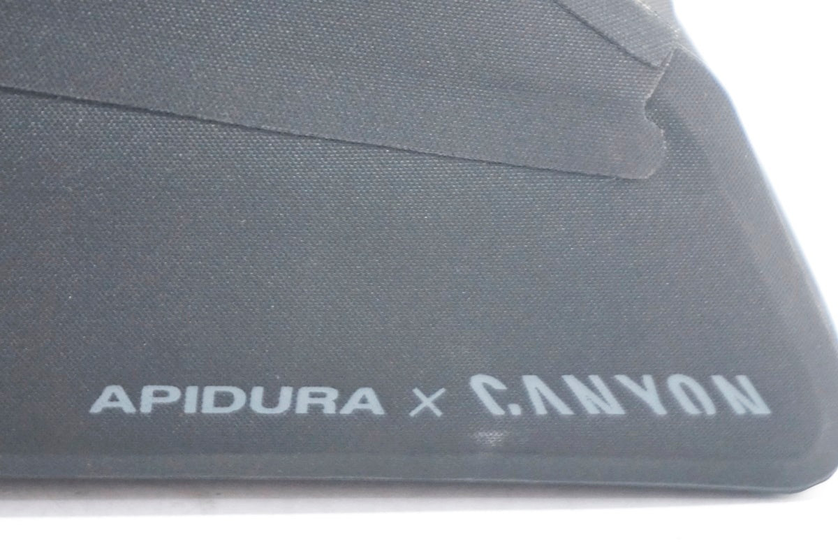 APIDURA 「アピデュラ」 CANYON ボルトオンフレームバッグ / 奈良店
