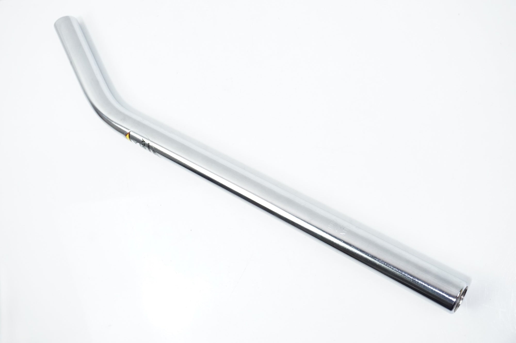 KUWAHARA 「クワハラ」 LAYBACK POST SP-16 φ22.2 mm シートポスト / 中目黒店
