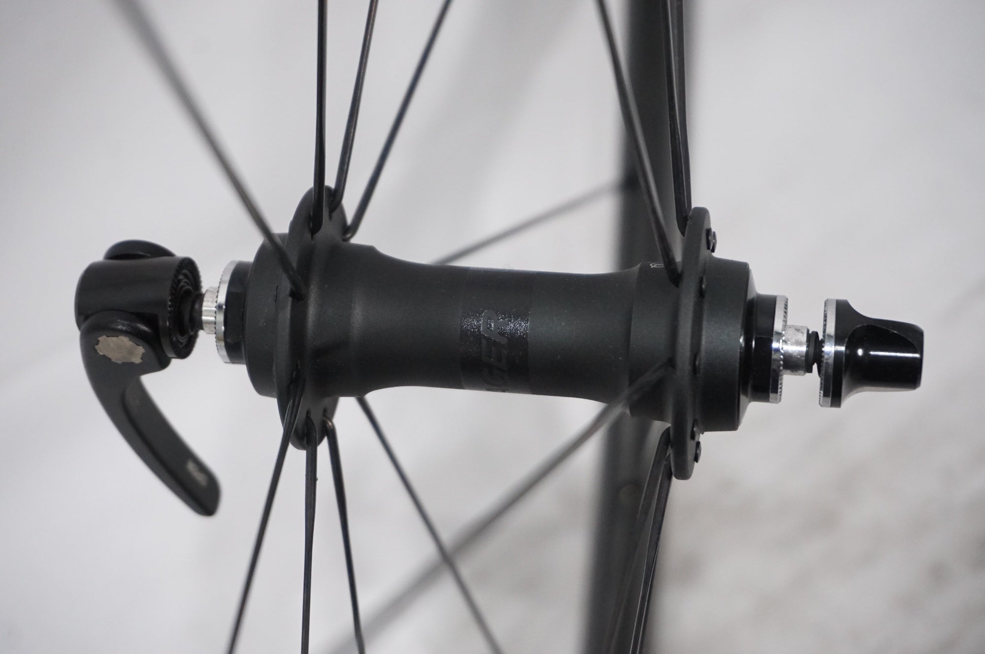 BONTRAGER 「ボントレガー」 AEOLUS COMP 5 TLR シマノ11速 ホイール