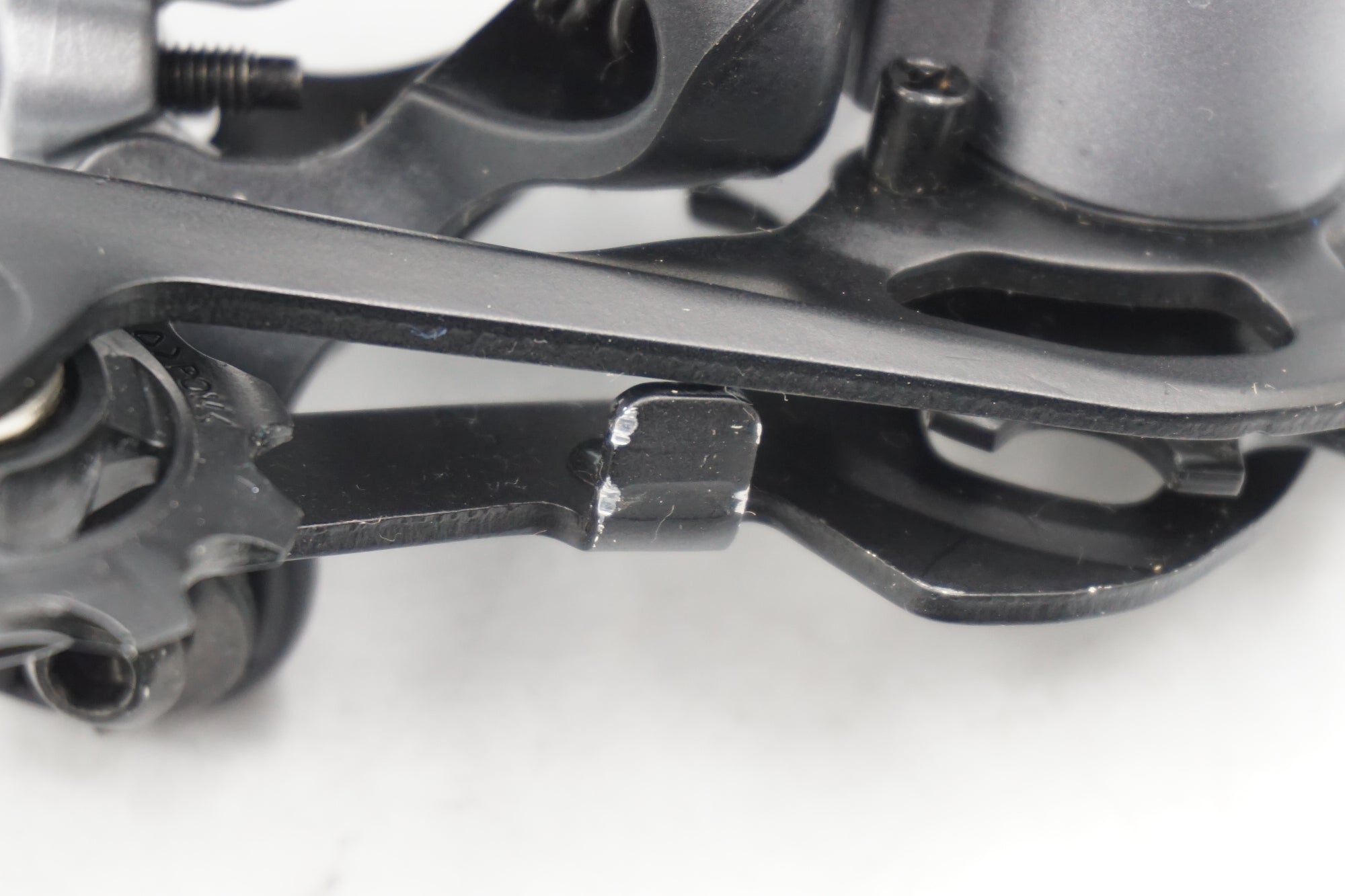 SHIMANO 「シマノ」 105 RD-R7000 リアディレイラー / 奈良店