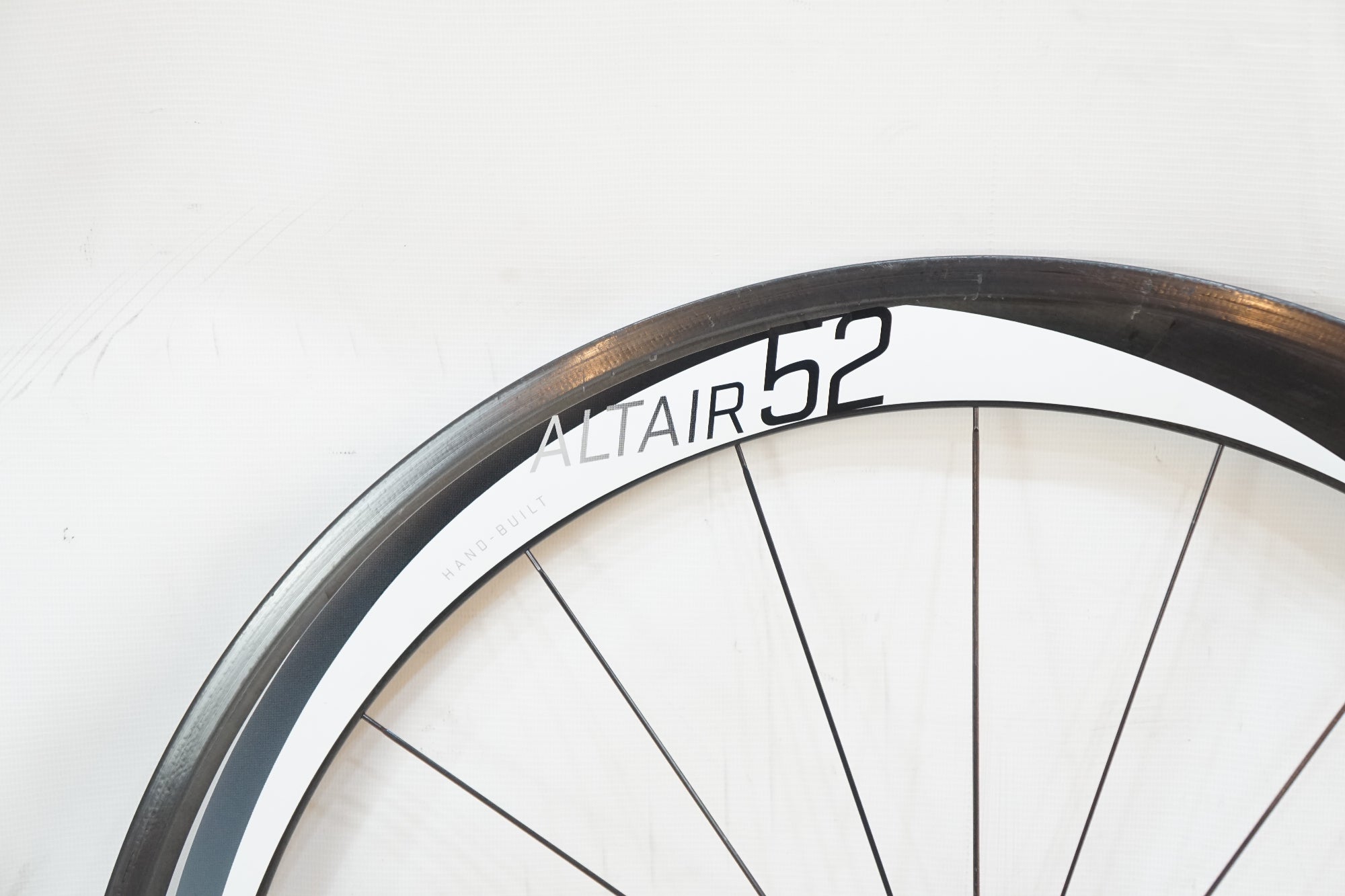 PROFILE DESIGN 「プロファイル デザイン」 ALTAIR 52 CARBON フロント