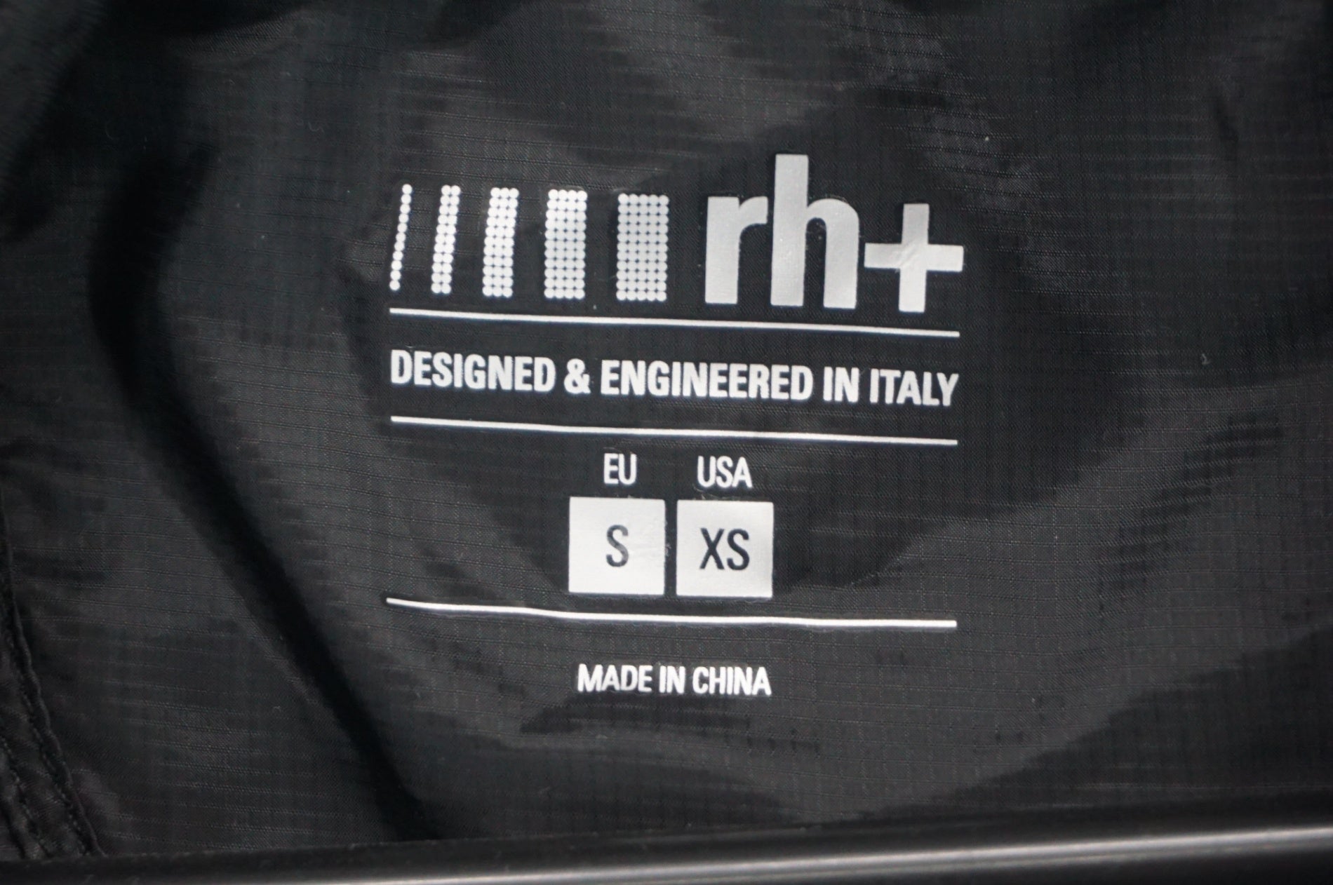 RH＋ 「アールエイチプラス」 Sサイズ ウィンド ジャケット / 阪急塚口店