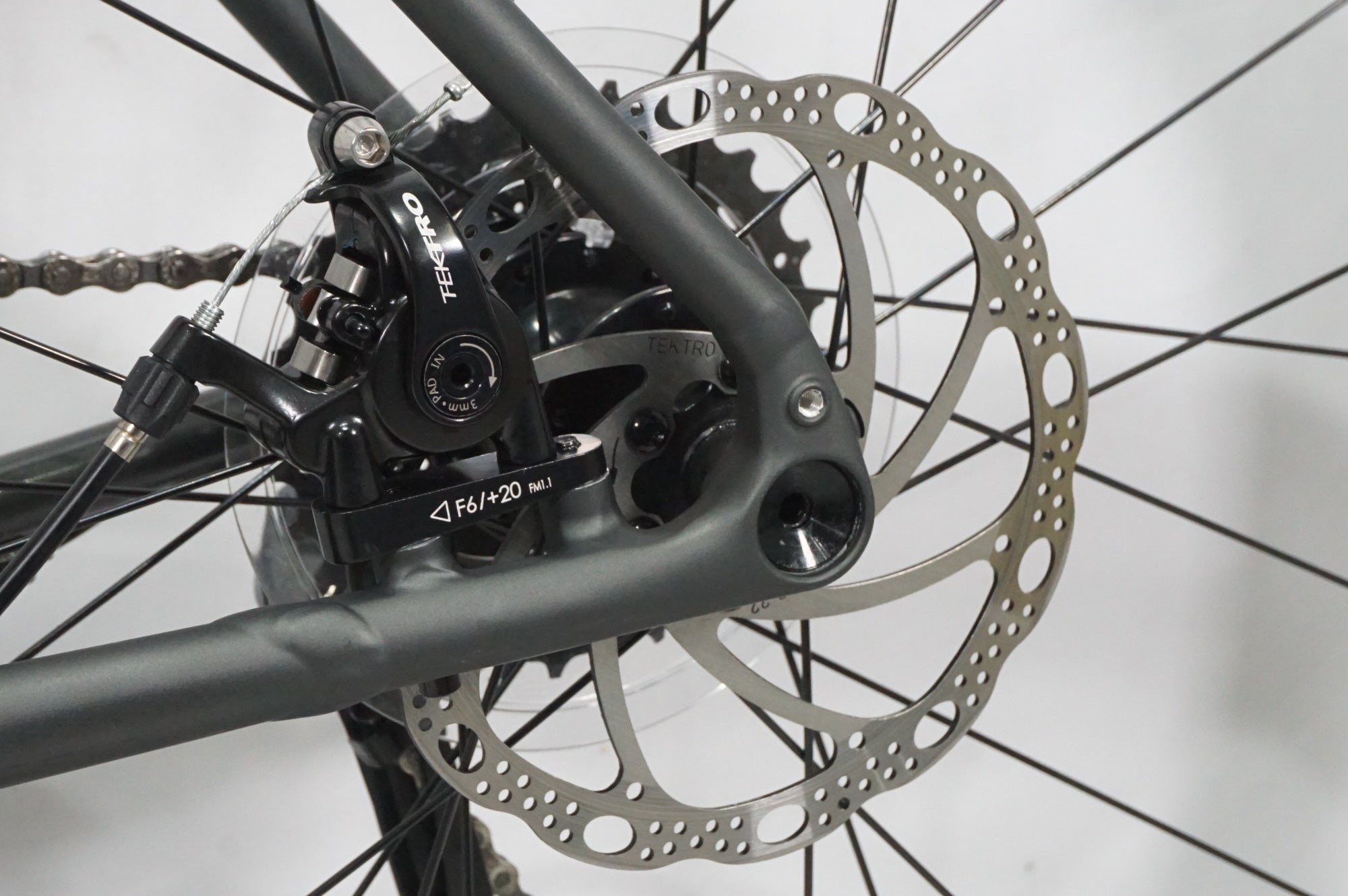 TREK 「トレック」 DOMANE AL4 GEN4 2024年モデル ロードバイク / AKIBA店