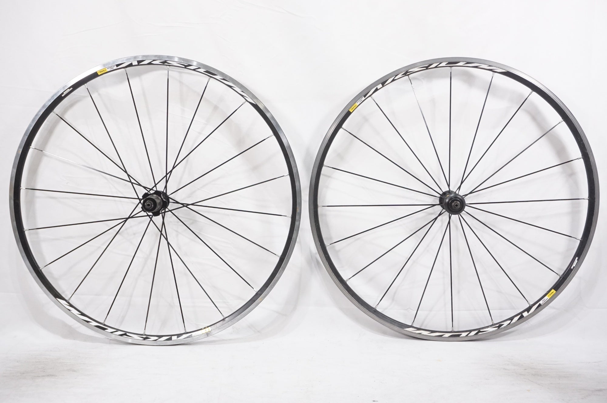 MAVIC 「マヴィック」 AKSIUM ONE シマノ11速 ホイールセット / AKIBA店