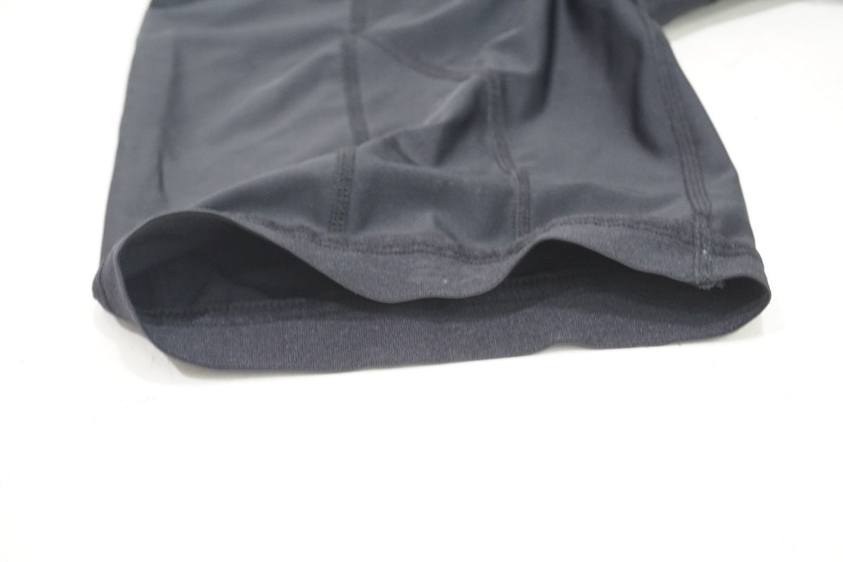 2XU「ツータイムズユー」 XSサイズ ショートタイツ/ 京都西院店