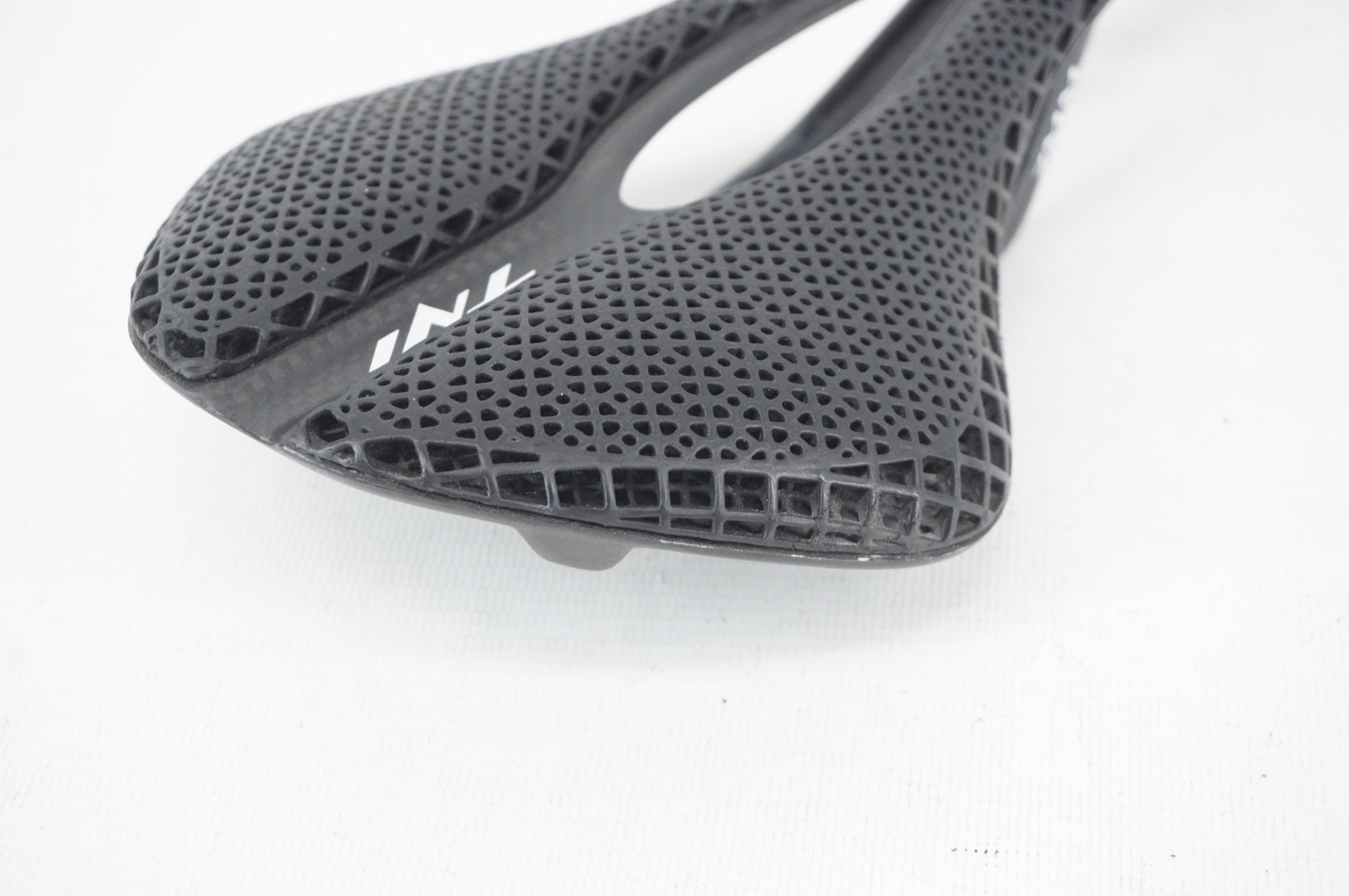 TNI 「ティーエヌアイ」 3D printing II サドル / 阪急塚口店