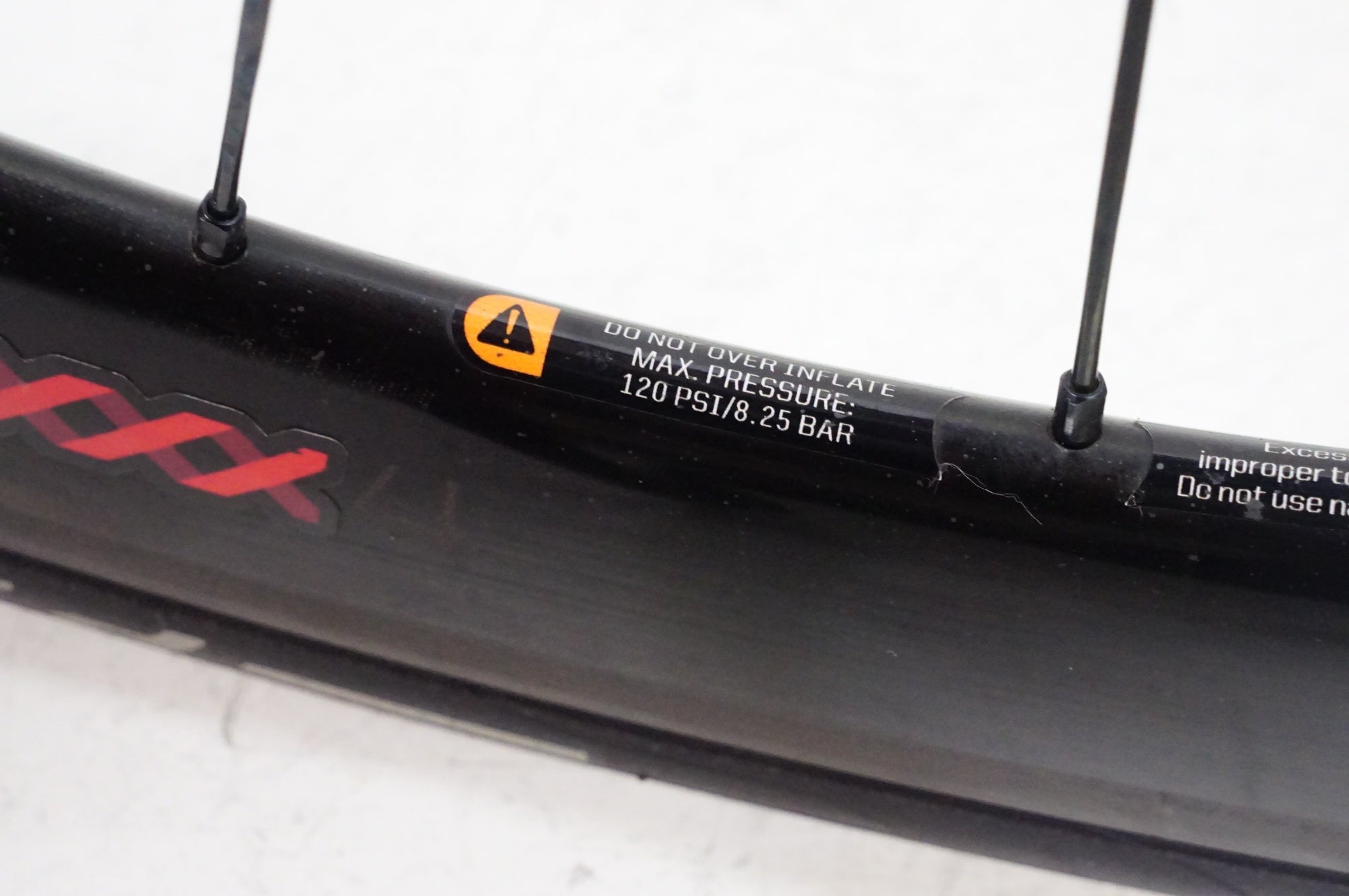 ランキング2025 BONTRAGER 「ボントレガー」 AEOLUS XXX4 RIM シマノ11速 自転車本体
