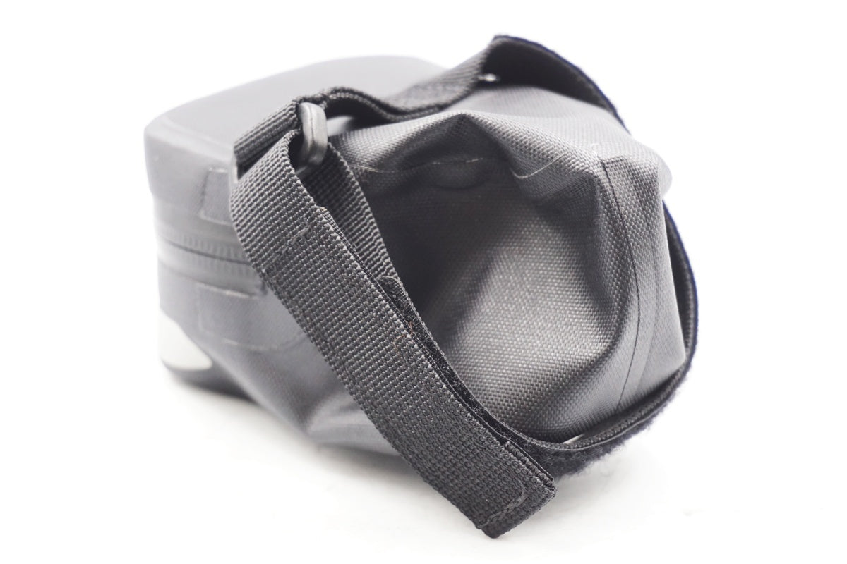 【希少品：ラス1】 モンベル サドルバッグ 【旧ロゴ】 希少品】 モンベル サドルバッグ 【旧ロゴ】オンライン ストア