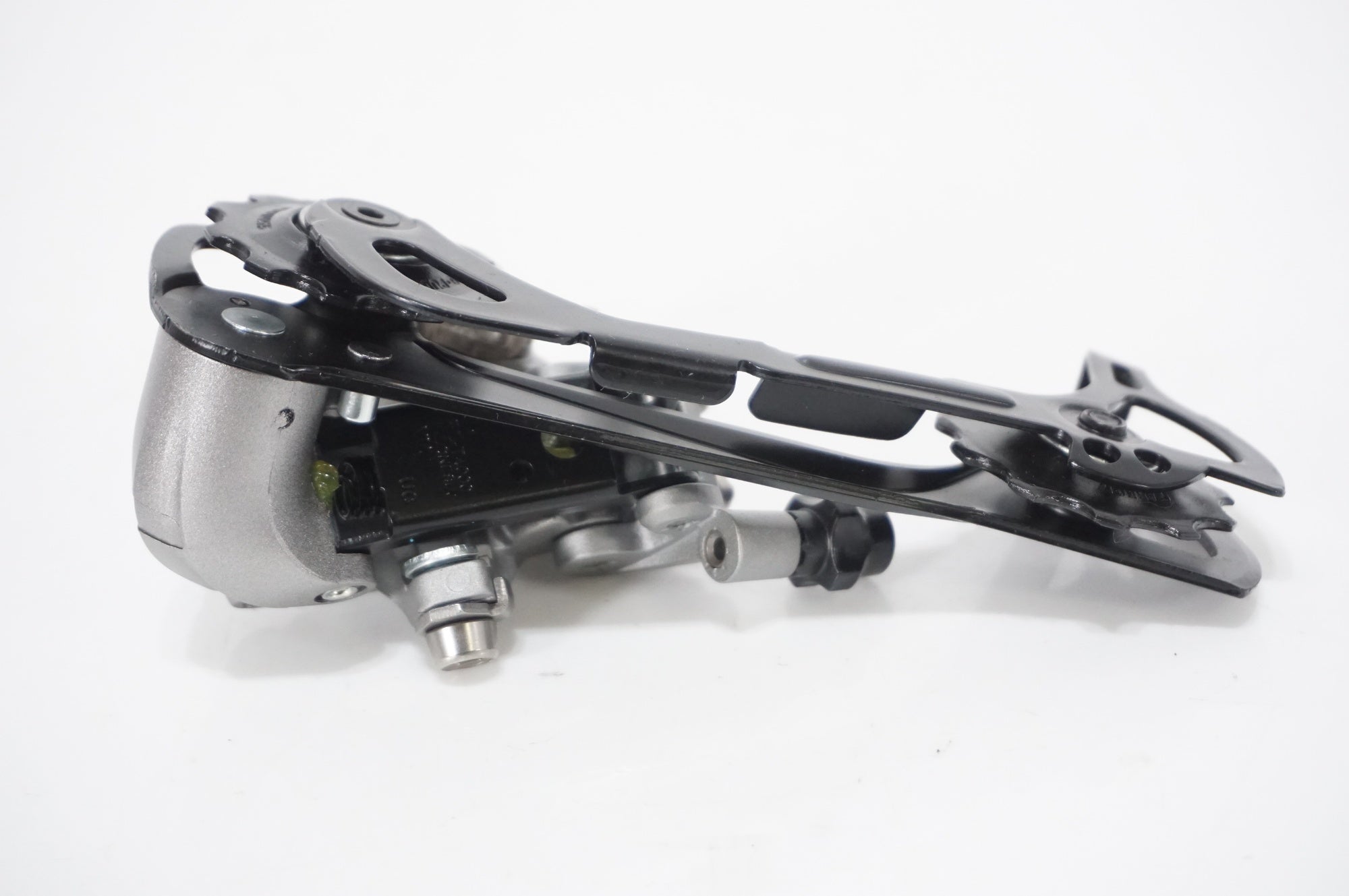 SHIMANO 「シマノ」 ALVIO RD-T4000 リアディレイラー / AKIBA店