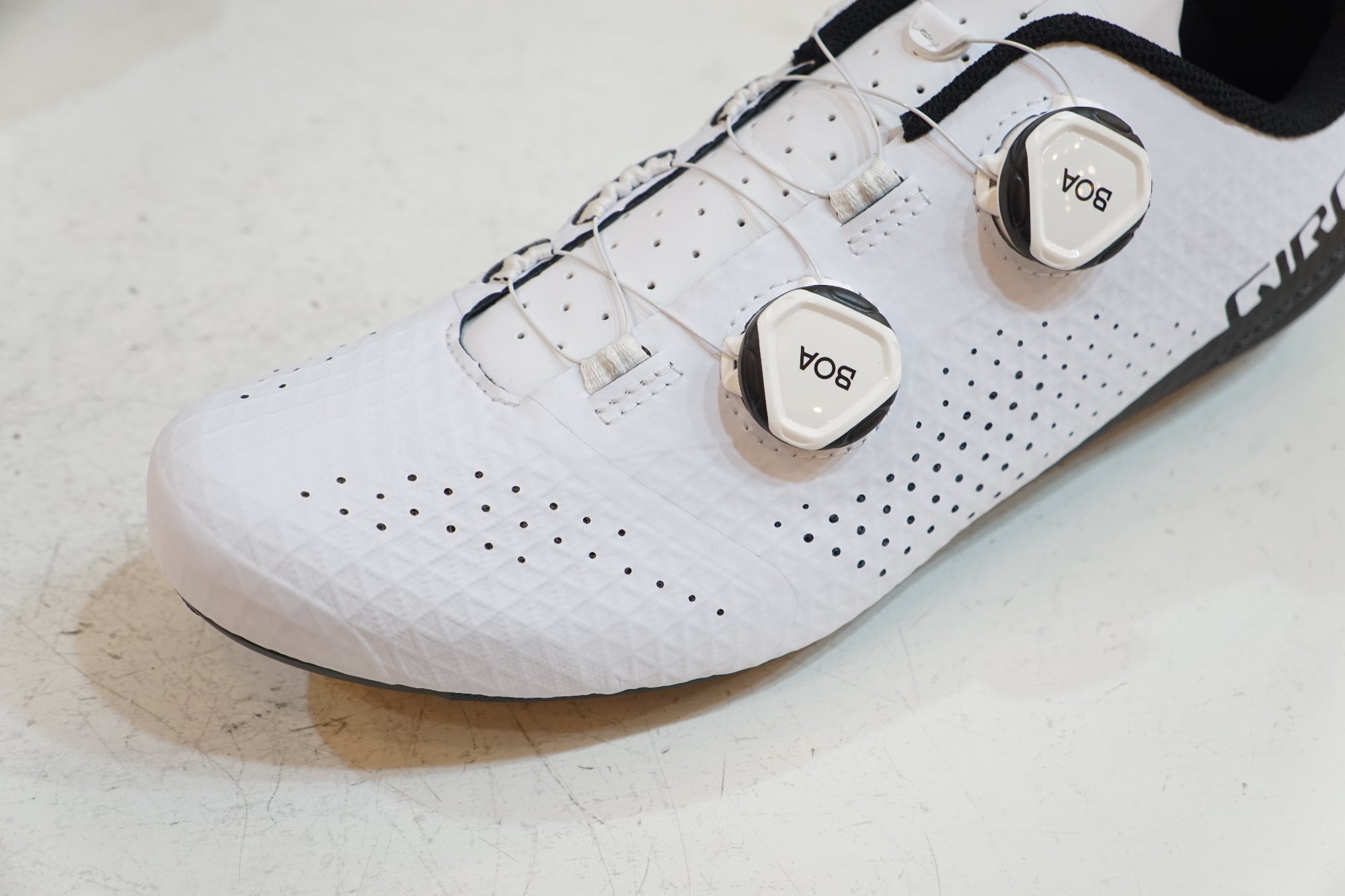 GIRO 「ジロ」 REGIME 9.5 シューズ / バイチャリ浦和ベース