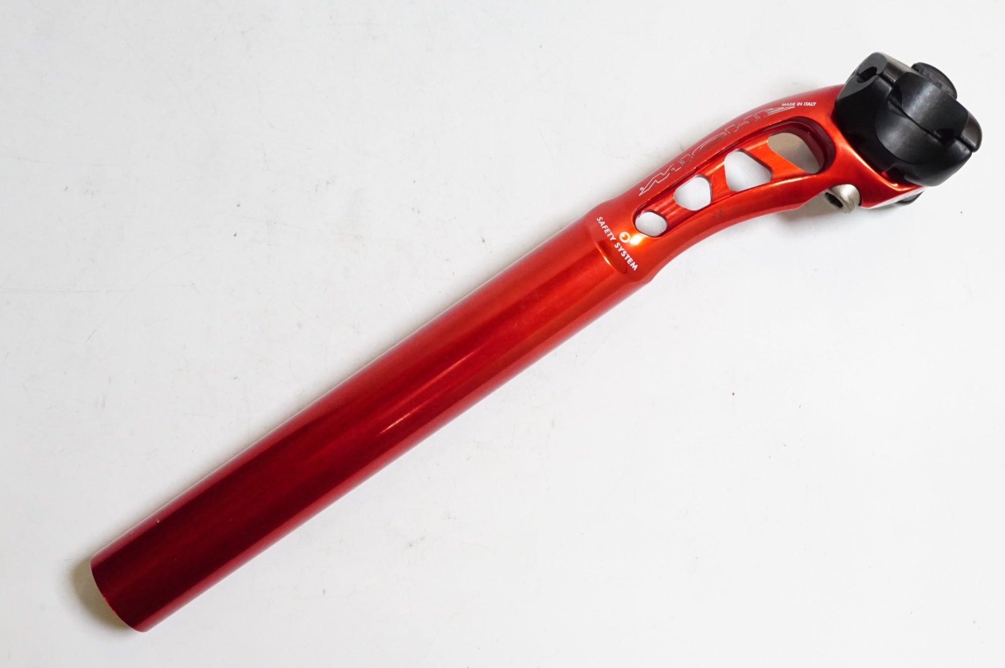 MICHE 「ミケ」 SUPERTYPE φ27.2 250mm シートポスト / 熊谷本店