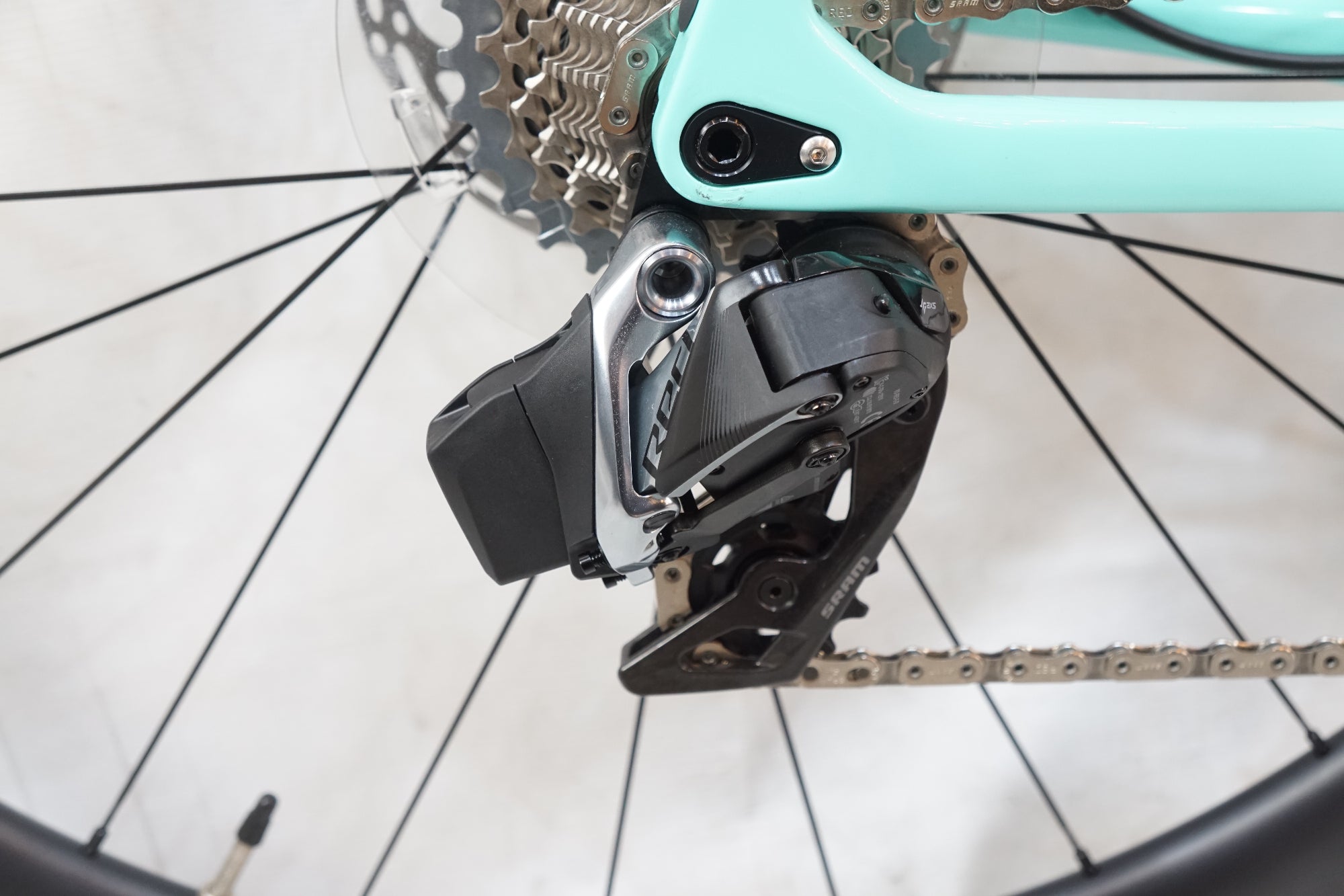 BIANCHI 「ビアンキ」 SPECIALISSIMA DISC 2022年モデル ロードバイク / バイチャリ浦和ベース