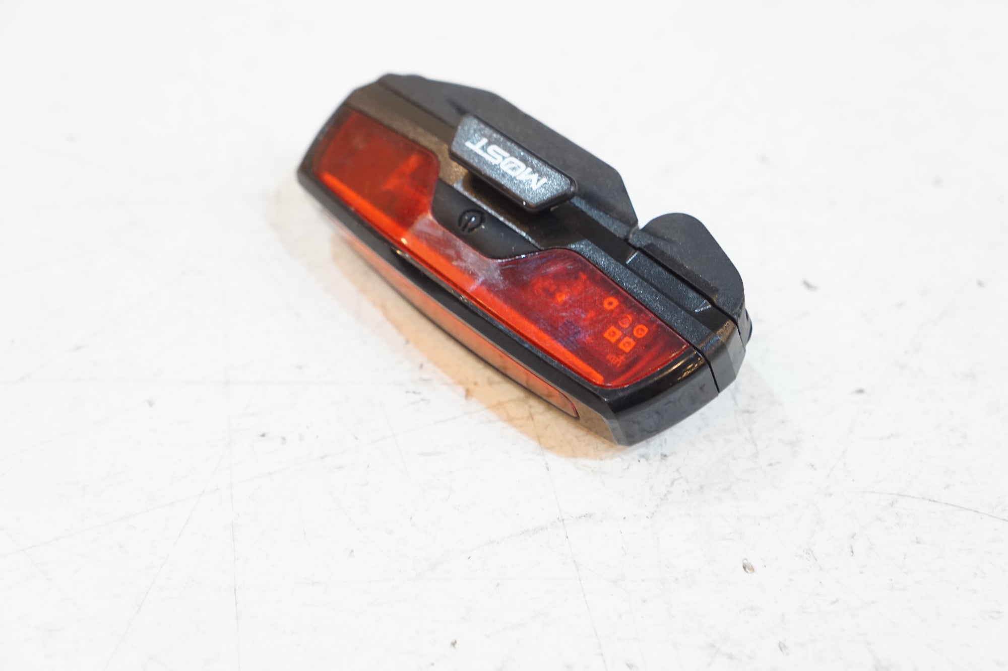 MOST 「モスト」 リアライト / バイチャリ浦和ベース