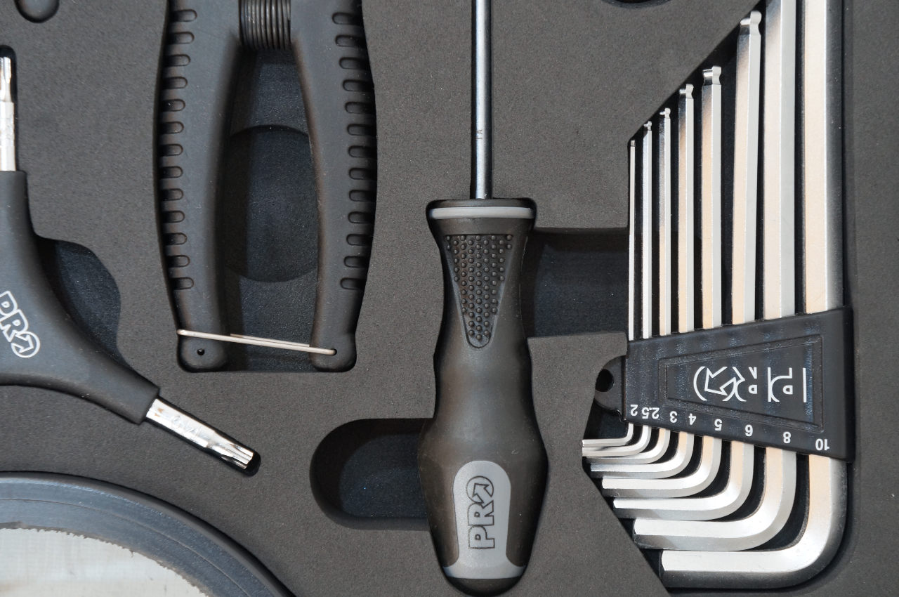 SHIMANO 「シマノ」 PRO ADVANCED TOOL BOX 工具セット / バイチャリ浦和ベース