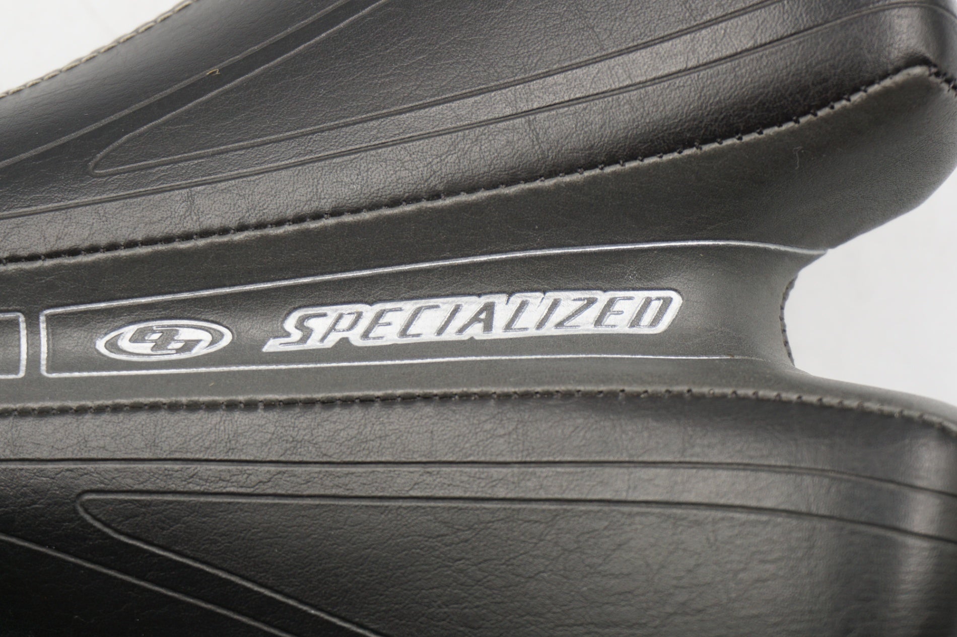 SPECIALIZED 「スペシャライズド」 RIVAL 143 サドル / 奈良店