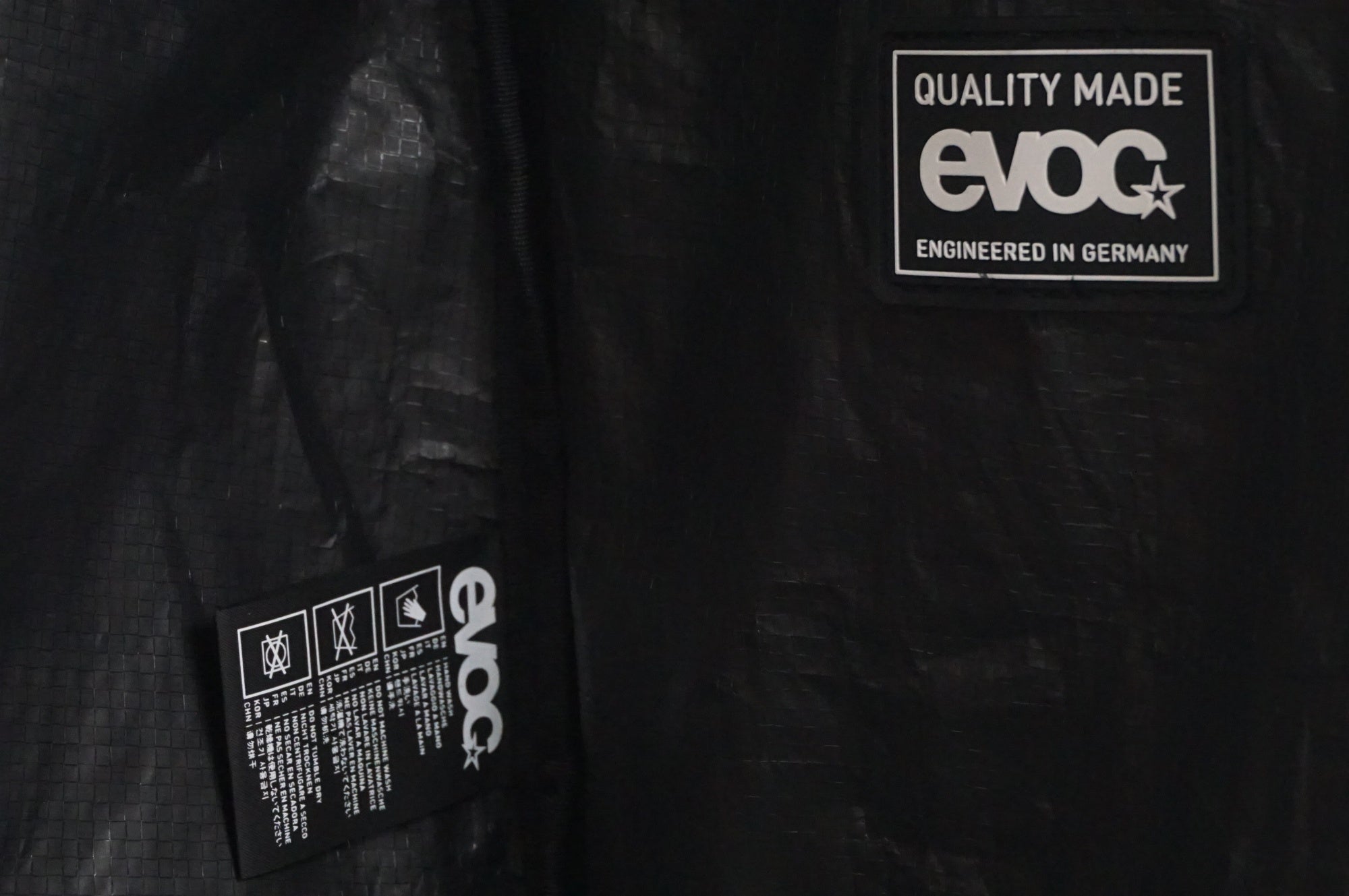 EVOC 「イーボック」 TRAVEL BAG PRO トラベルバッグ / 福岡店