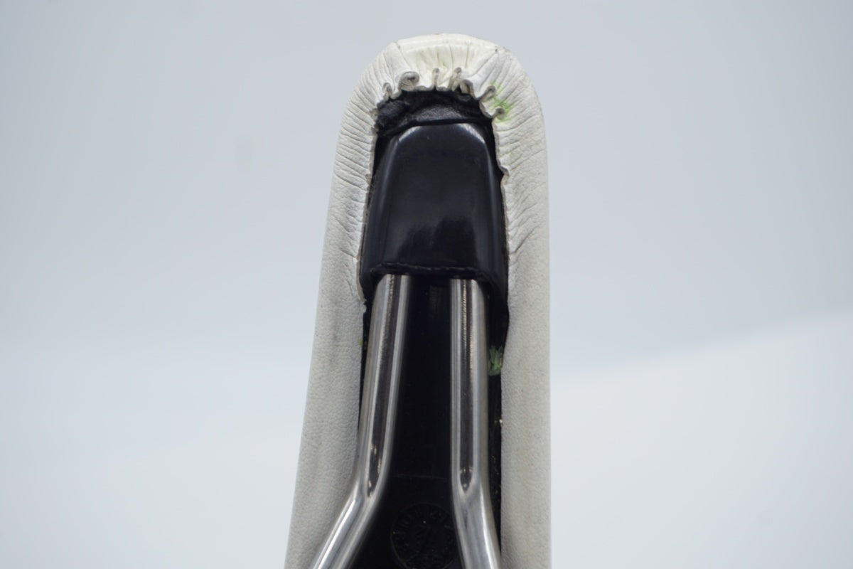 FIZIK 「フィジーク」 ARIONE WING FLEX サドル / 滋賀大津店