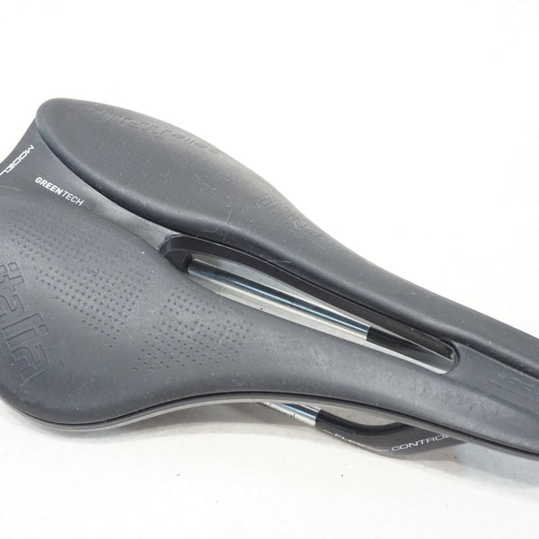 SELLE ITALIA 「セライタリア」 MODEL X BOOST スチールレール サドル
