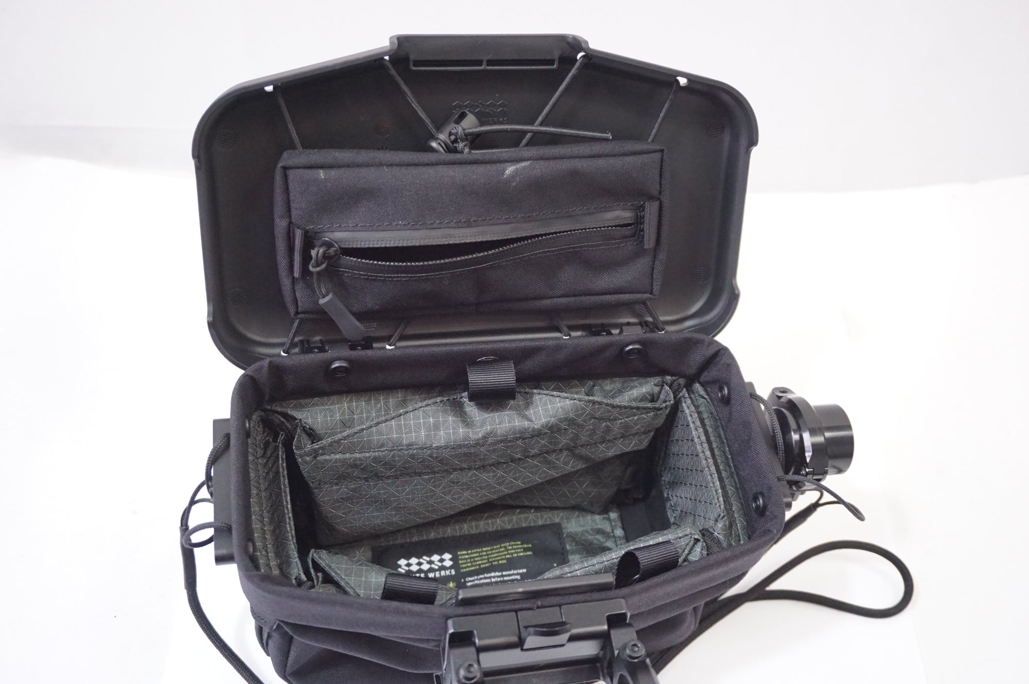 ルートワークス ROUTE WERKS The Handlebar Bagセット ROUTE WERKS 「ルートワークス」 THE HANDLEBAR BAG ハンドルバー