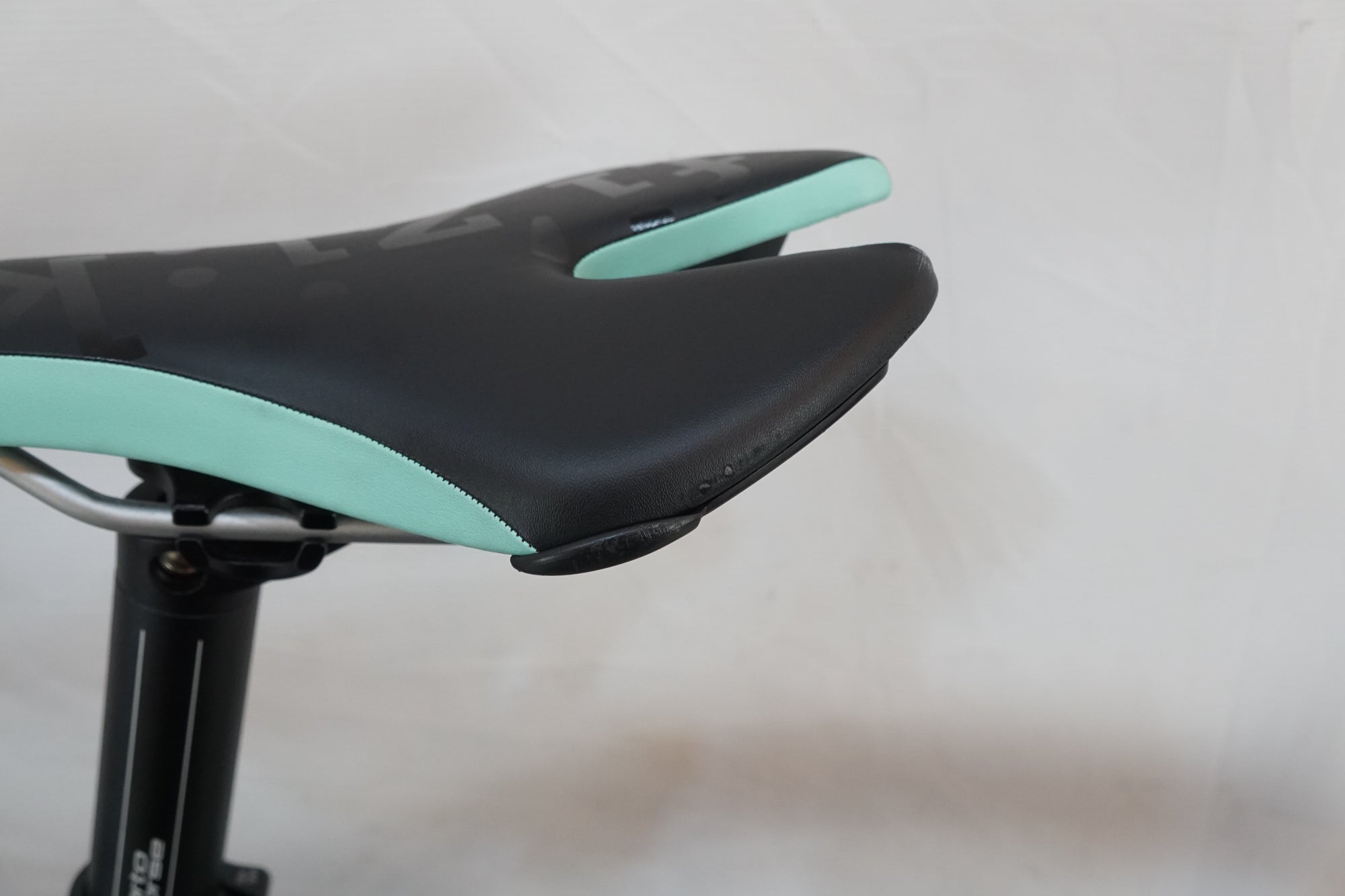 BIANCHI 「ビアンキ」 IMPLUSO TIAGRA 2018年モデル ロードバイク / バイチャリ浦和ベース