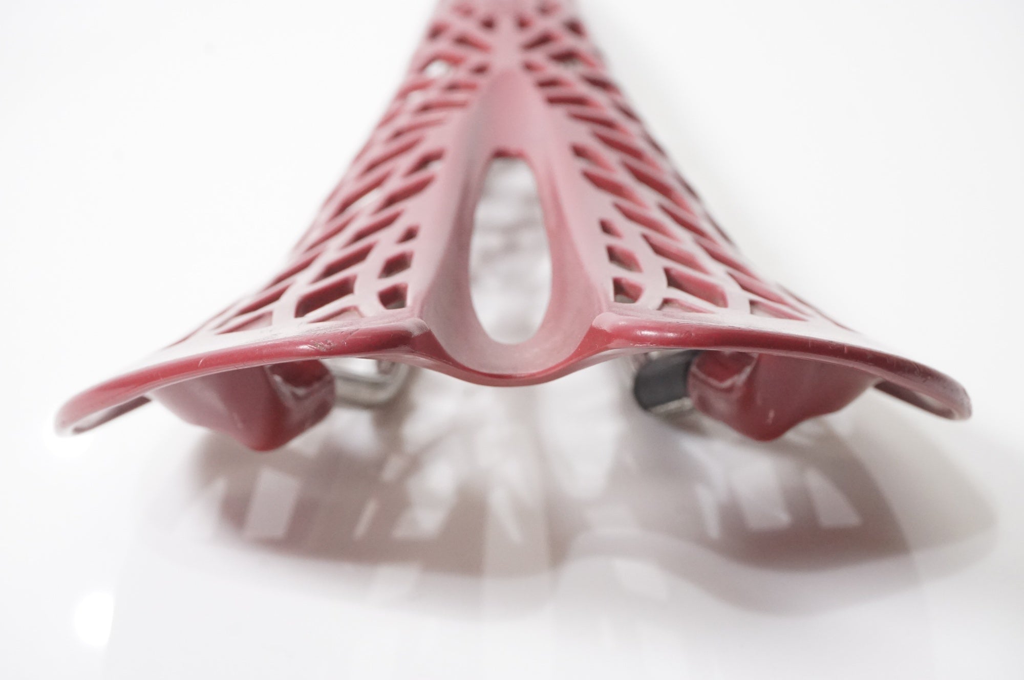 TIOGA 「タイオガ」 SPIDER TWINTAIL サドル / AKIBA店