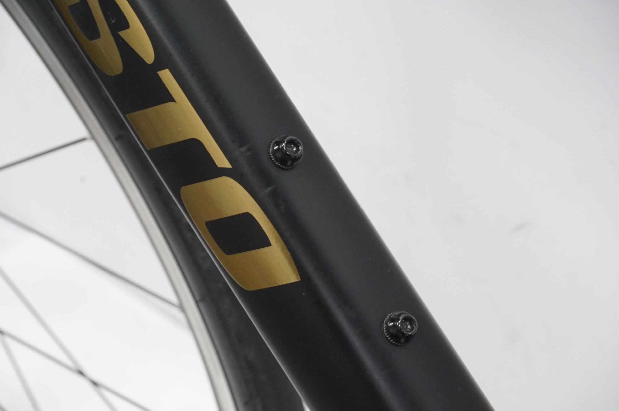 NESTO 「ネスト」 FALAD PRO 2023年モデル ロードバイク / 大宮店