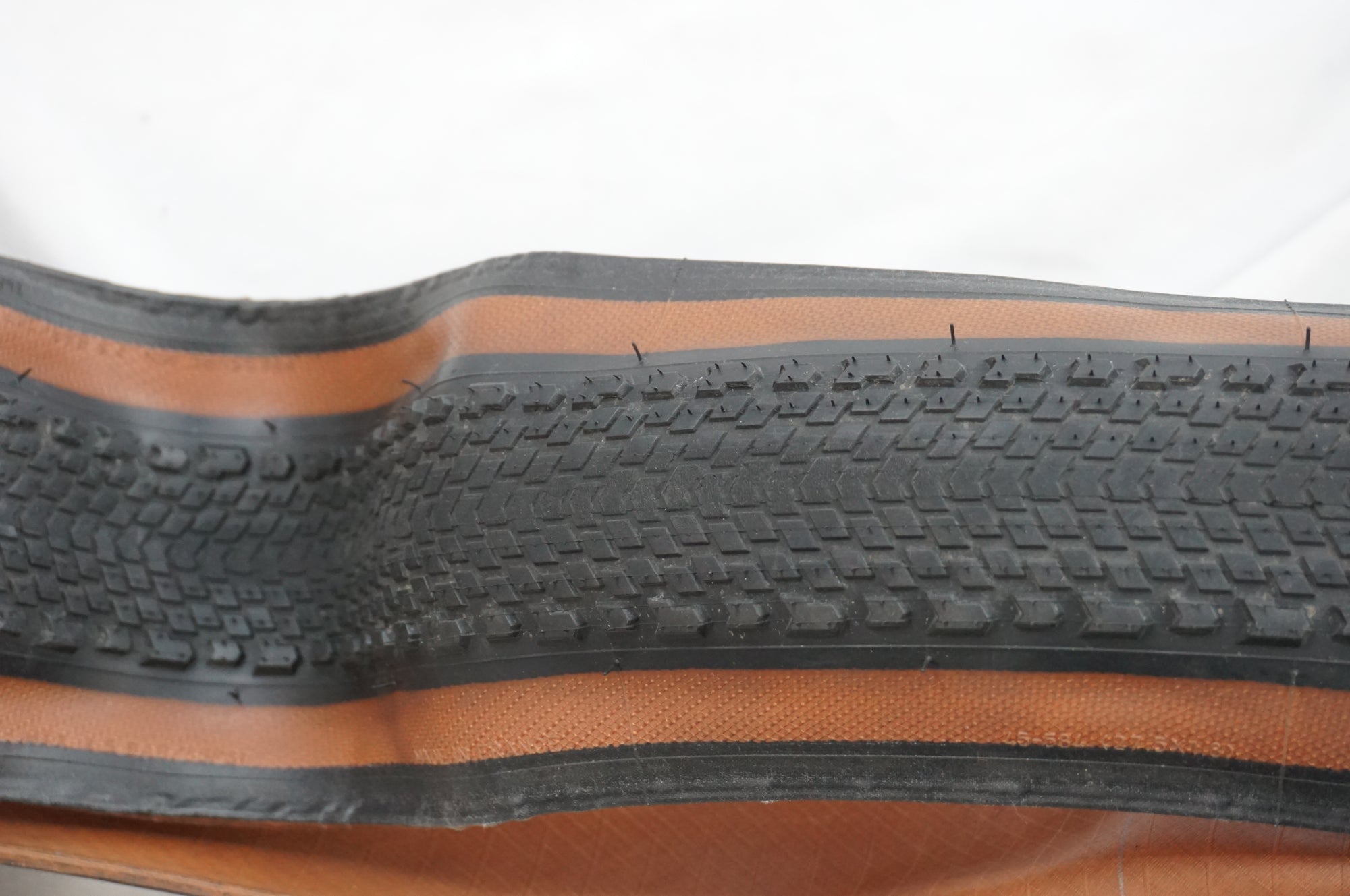 PIRELLI 「ピレリ」 CINTURATO GRAVEL H 27.5x1.8 タイヤ / 川越店