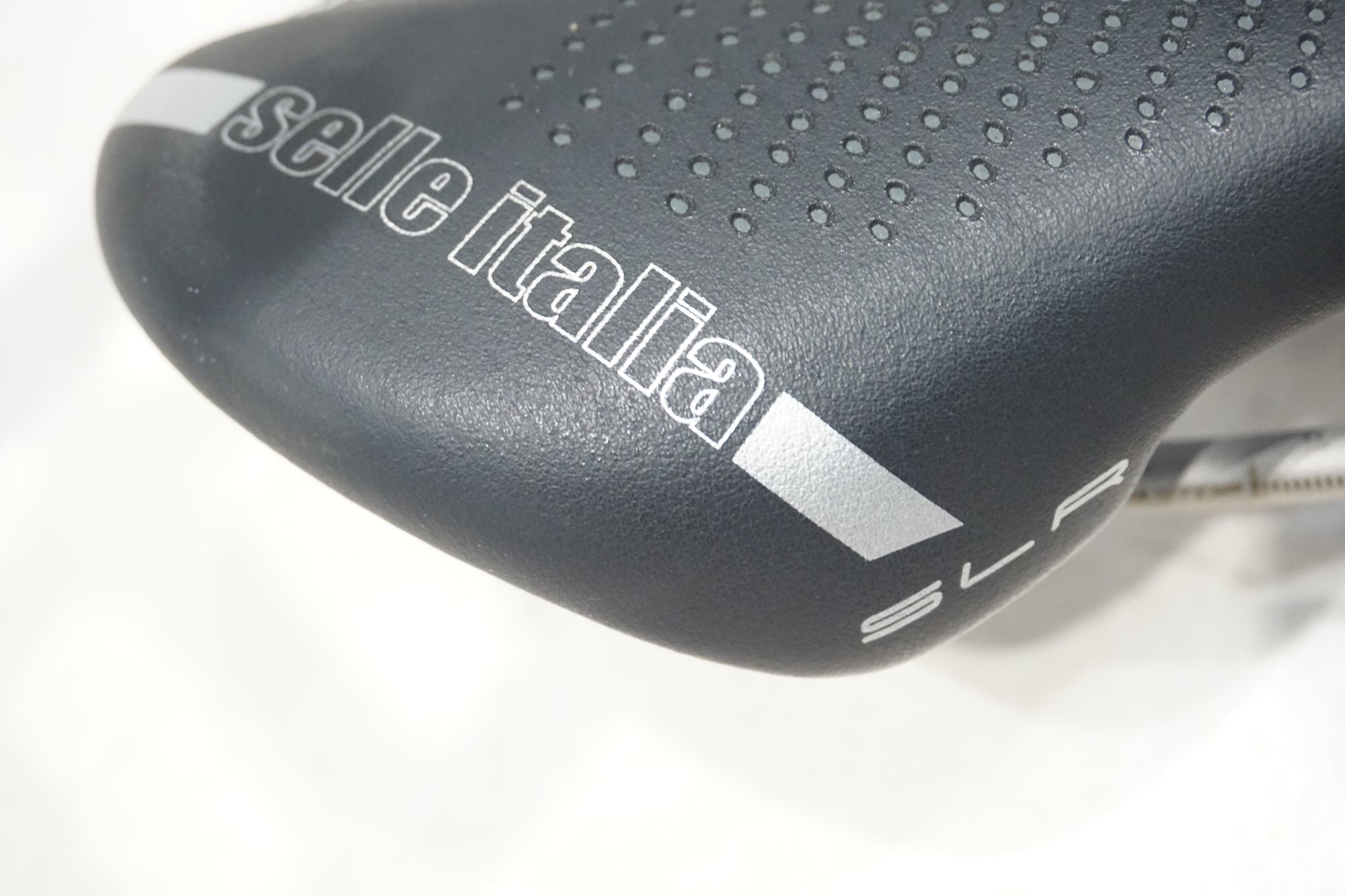 SELLE ITALIA 「セライタリア」 SLR GEL SUPERFLOW MAX チタンレール