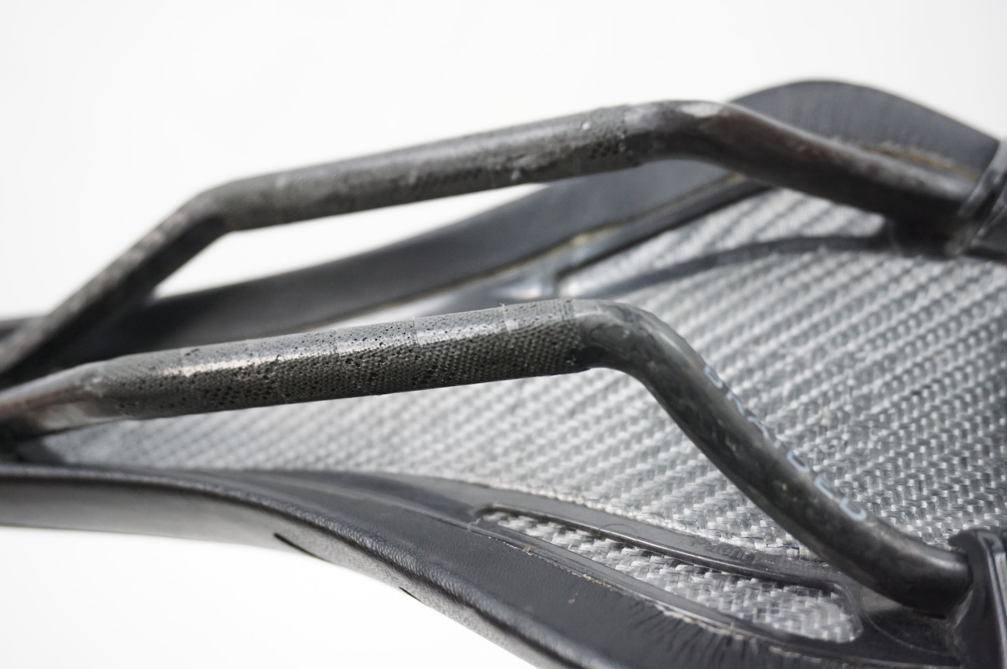 FIZIK 「フィジーク」 ARIONE R3 BRAIDED サドル / 川越店