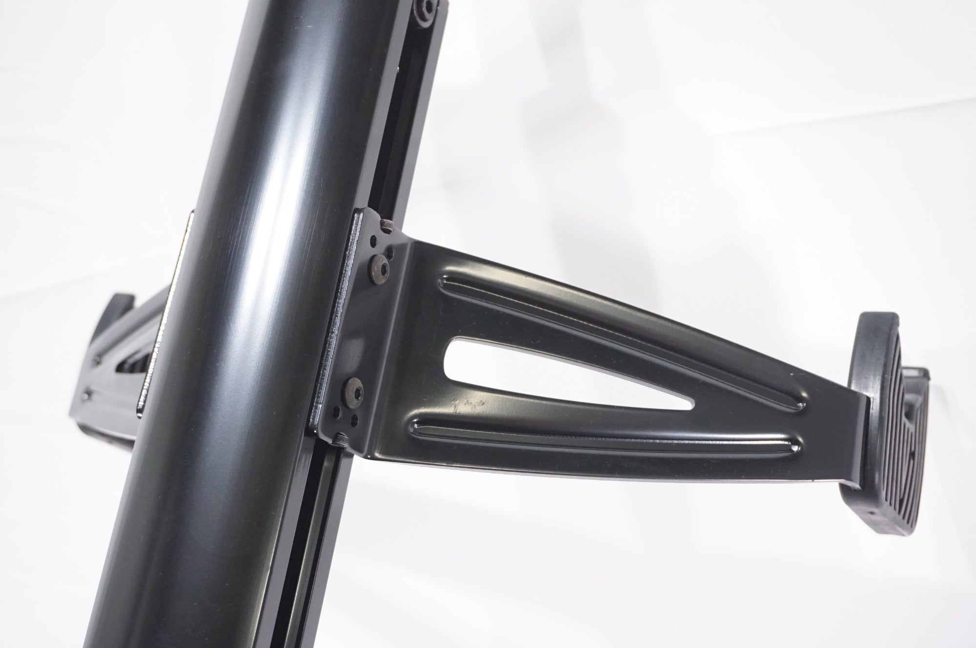 FEEDBACK SPORTS 「フィードバックスポーツ」 VELO COLUMN ディスプレイスタンド / AKIBA店