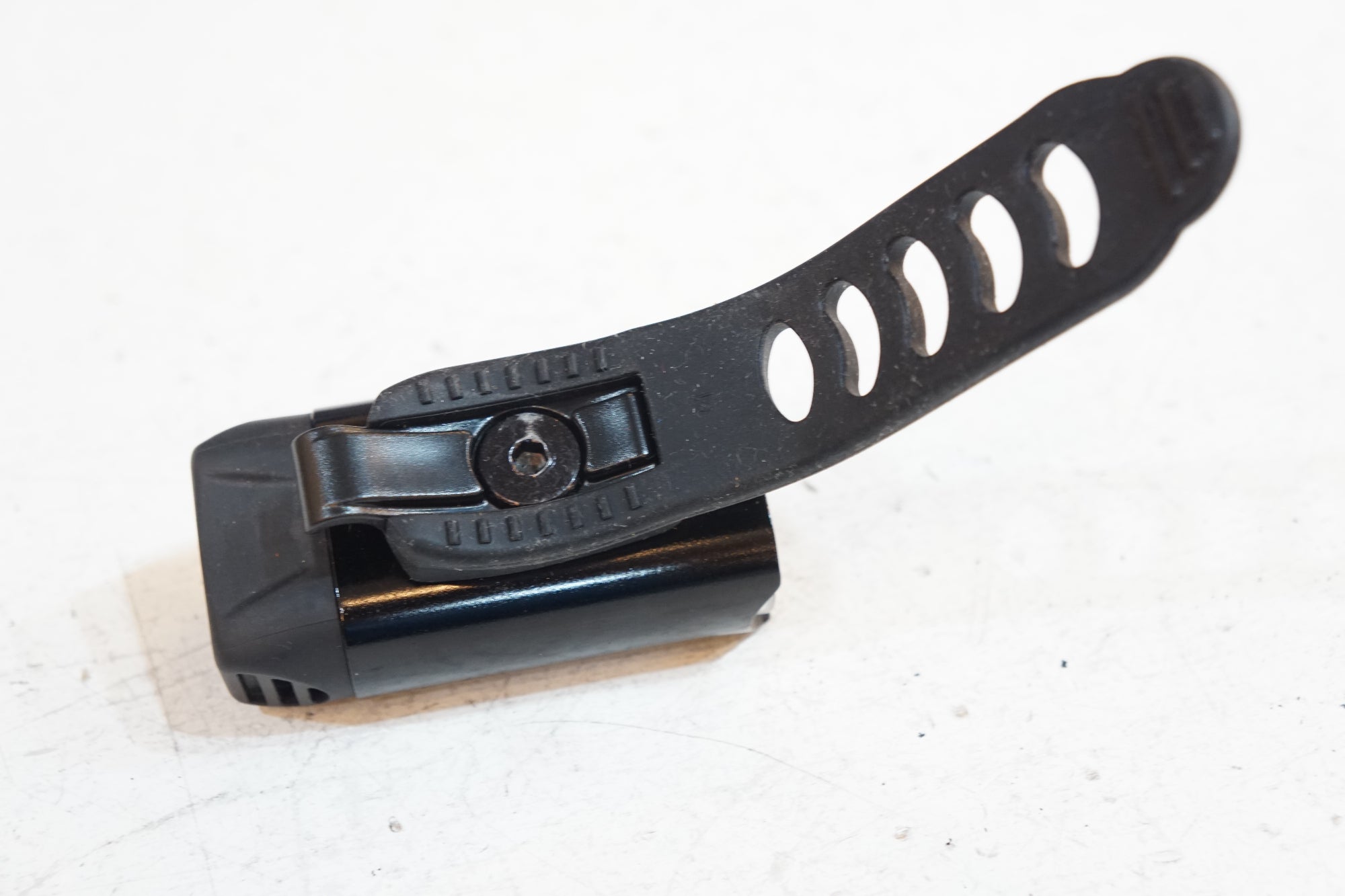 LEZYNE 「レザイン」  400XL フロントライト / バイチャリ浦和ベース