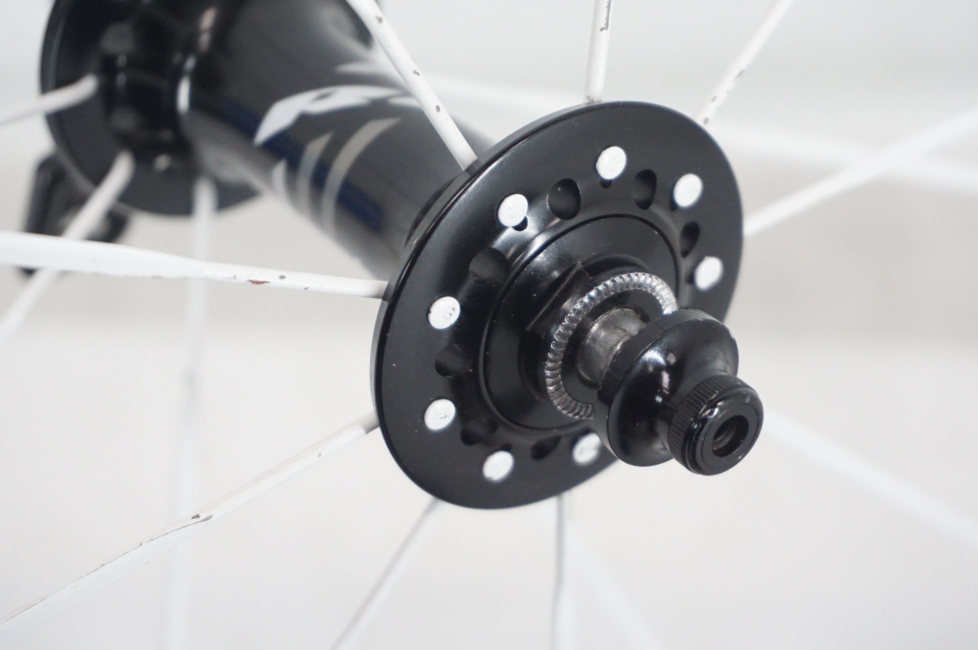 BONTRAGER 「ボントレガー」 RL フロントホイール / 阪急塚口店