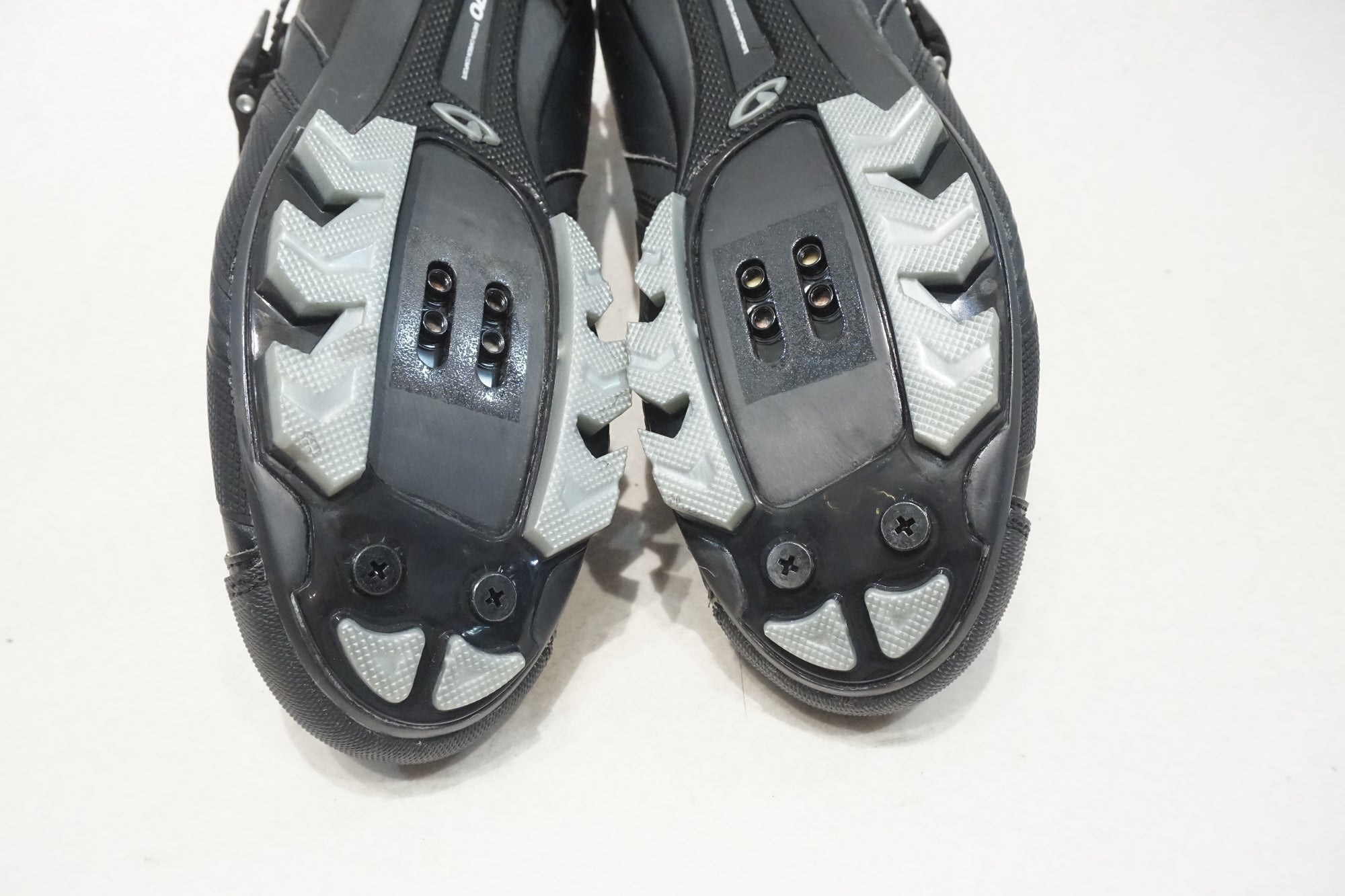 GIRO 「ジロ」 GAUGE HV 26.5cm シューズ / 横浜戸塚店