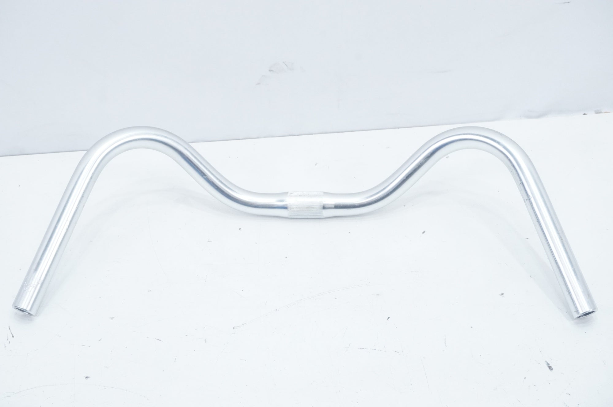 NITTO 「ニットー」 B302 490mm φ25.4 ブロムナード ハンドル