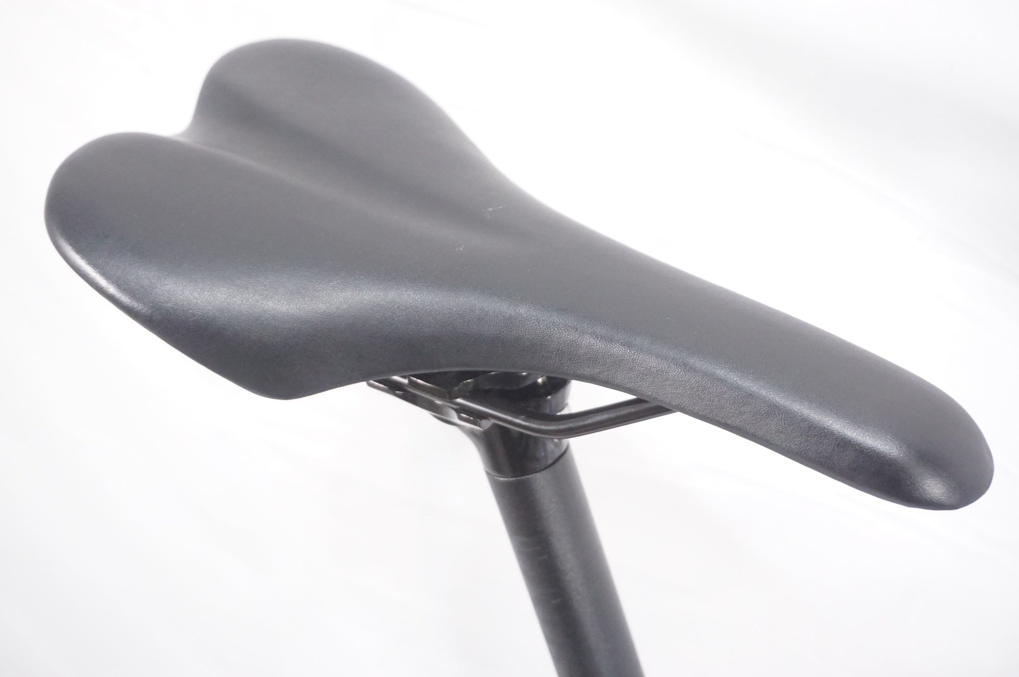 GIOS 「ジオス」 FELUCA 2025年モデル 20インチ ミニベロ / AKIBA店
