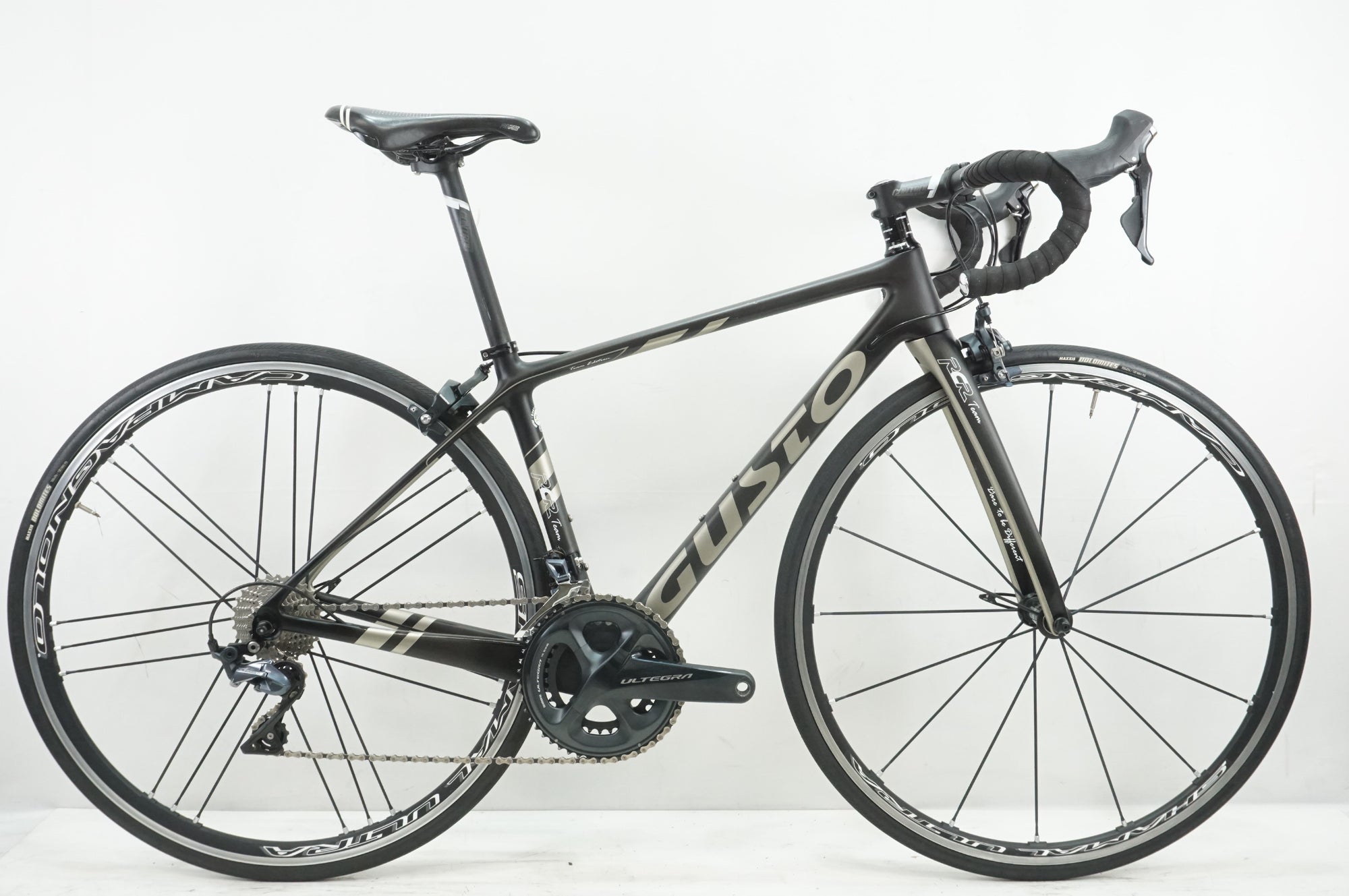 GUSTO 「グスト」 RCR TEAM EDITION LEGEND 2019年モデル ロードバイク / 大宮店