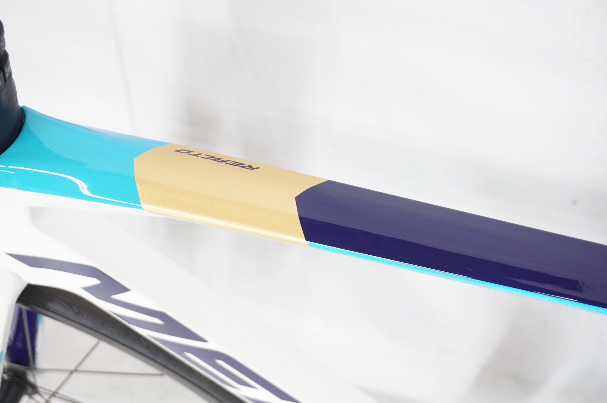 MERIDA 「メリダ」 REACTO 4000 2024年モデル ロードバイク / 阪急塚口店