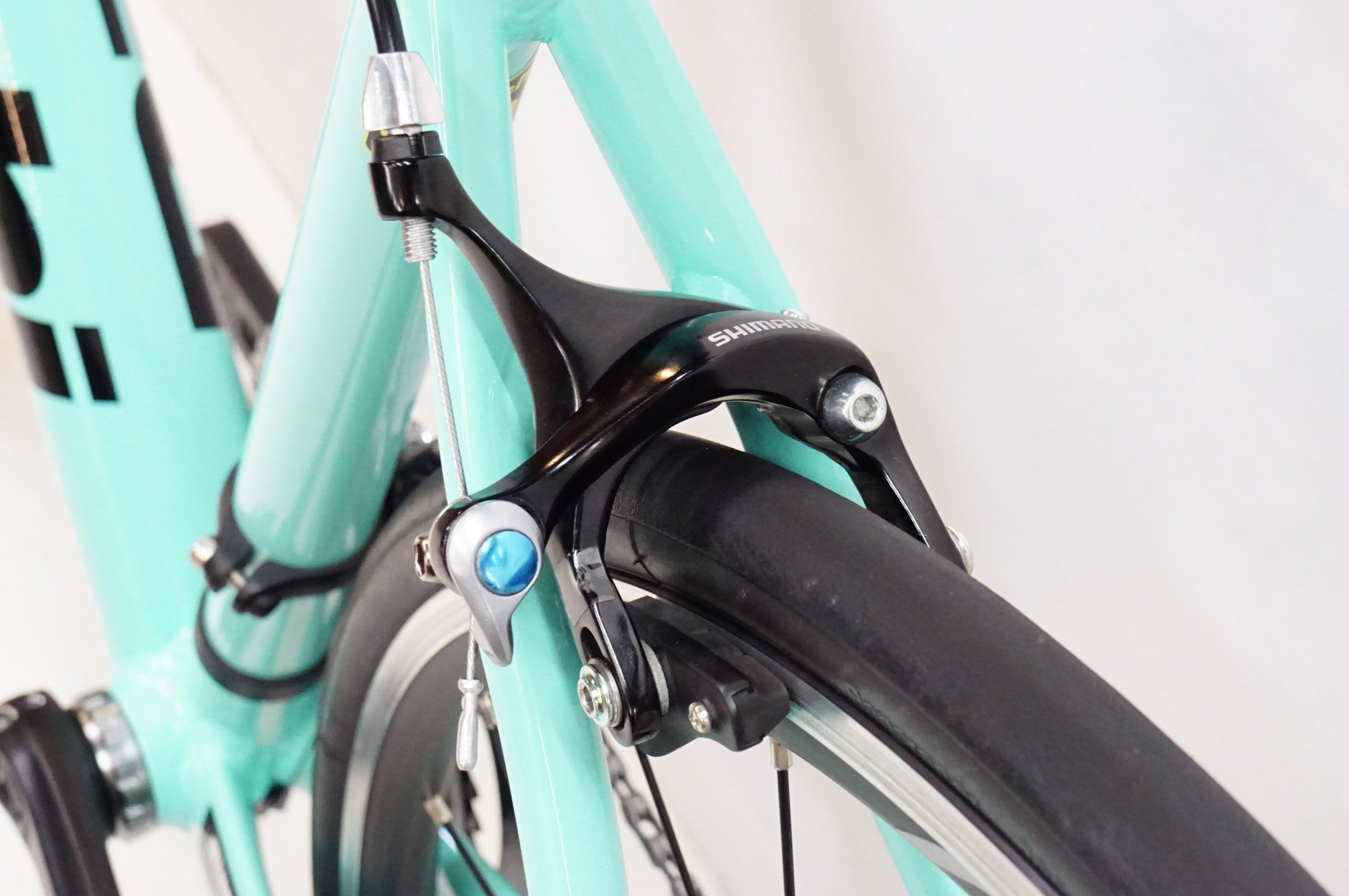Bianchi VIA NIRONE7 PRO 105 11速基本発送送料無料！ Bianchi ビアンキニローネ7 SHIMANO 105 11SP VIA NIRONE 7 DISC