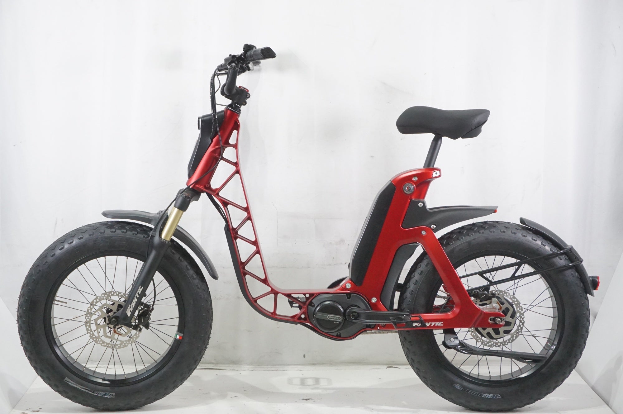 FANTIC 「ファンティック」 ISSIMO FUN 2024年モデル 20インチ e-bike / AKIBA店